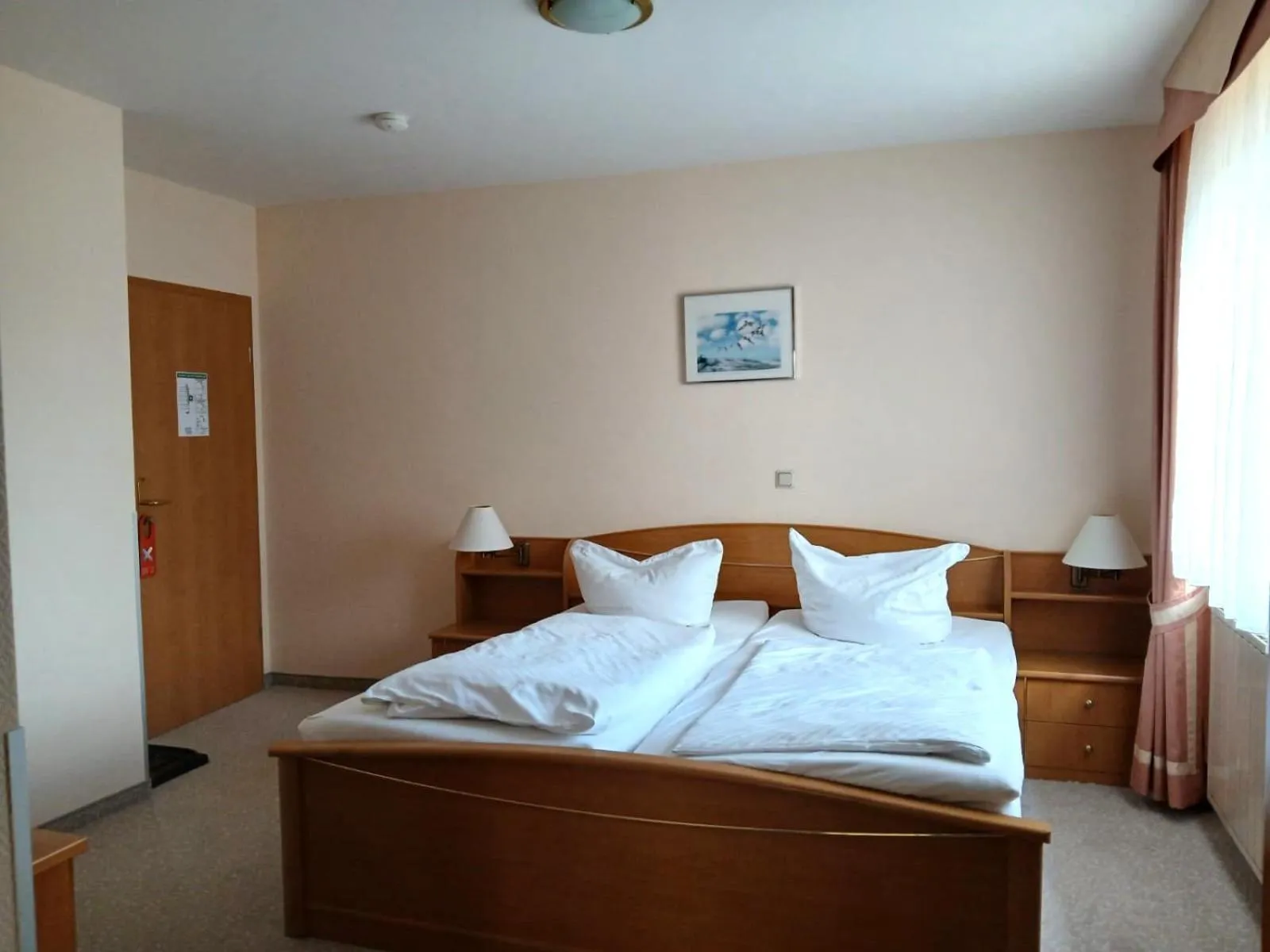 Bedroom, Bed in Hotel Hahnenkleer Hof