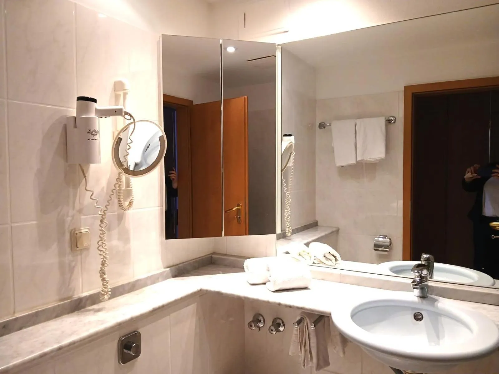 Bathroom in Hotel Hahnenkleer Hof