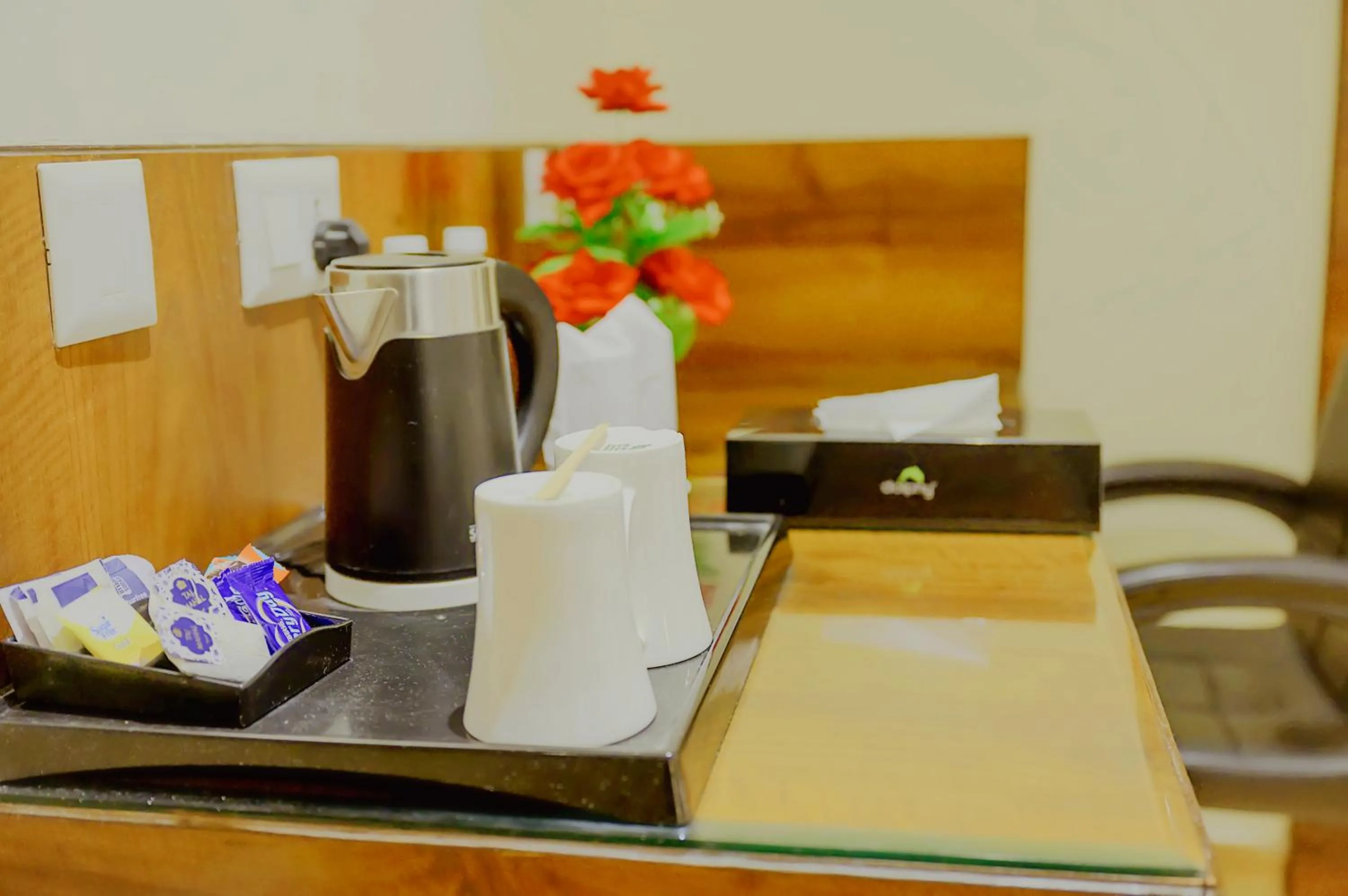 Coffee/tea facilities in Hotel Hira Inn-10mins From Railway Station & Bus Station