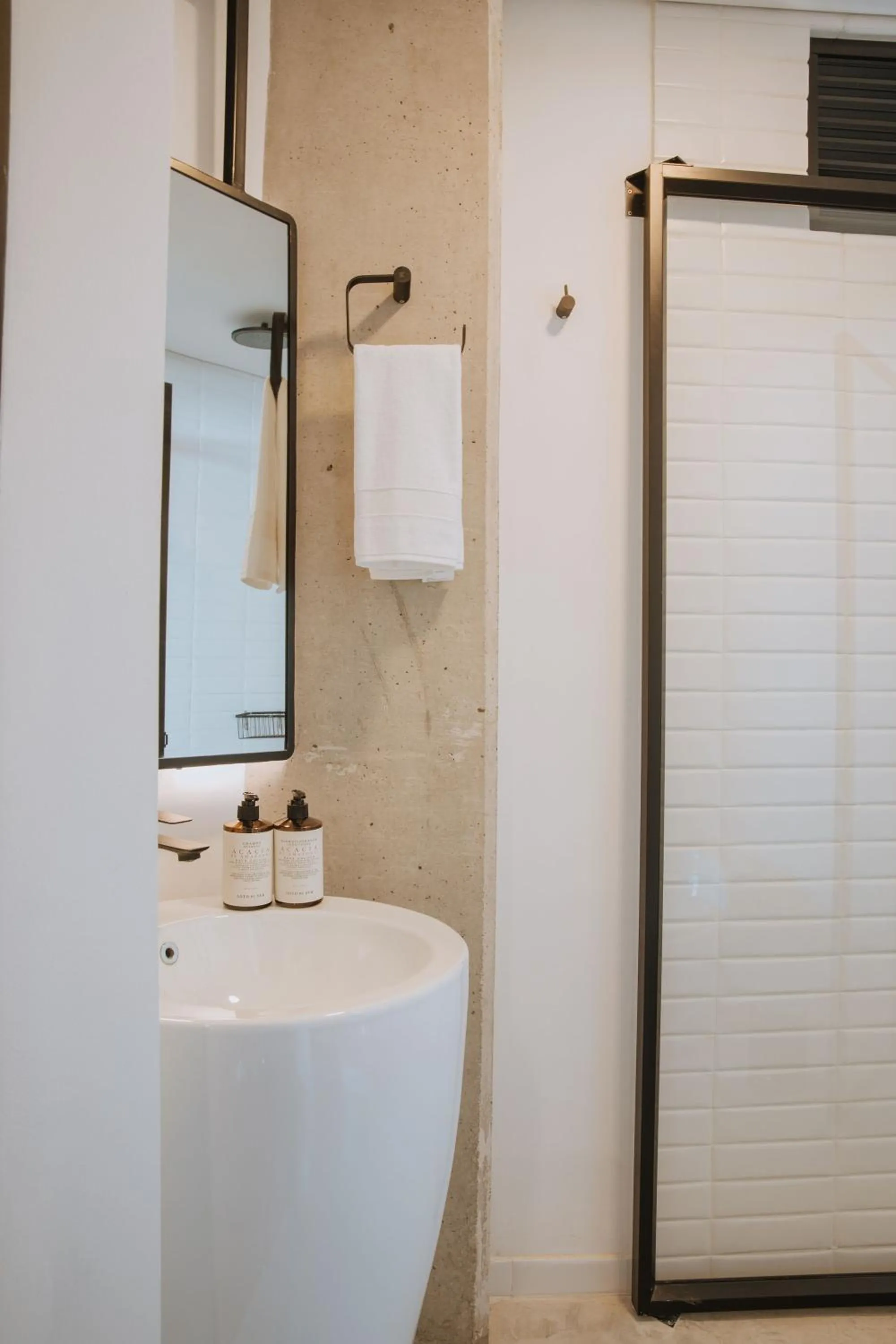 Shower in Hotel 3450 Living Lofts