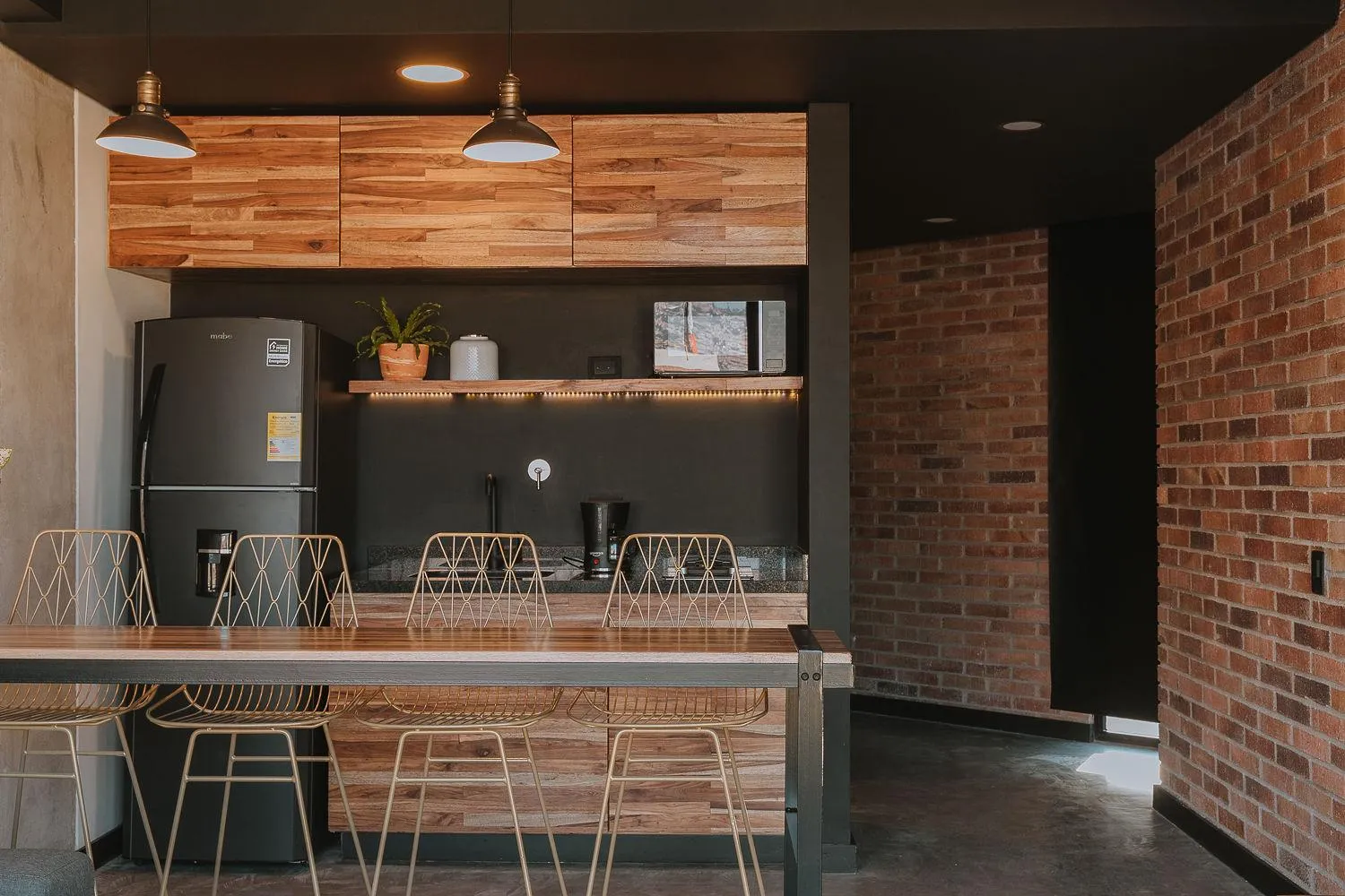 Kitchen or kitchenette in Hotel 3450 Living Lofts
