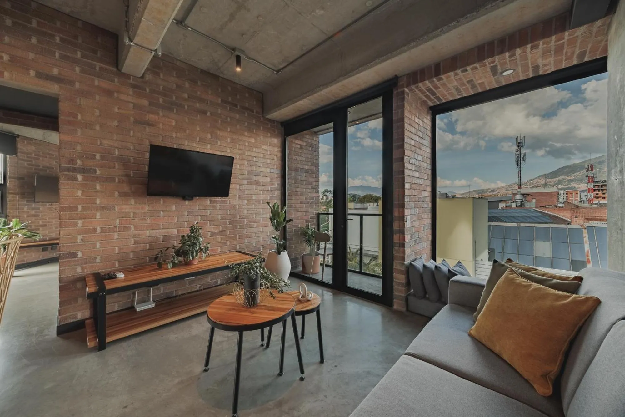 Communal lounge/ TV room in Hotel 3450 Living Lofts