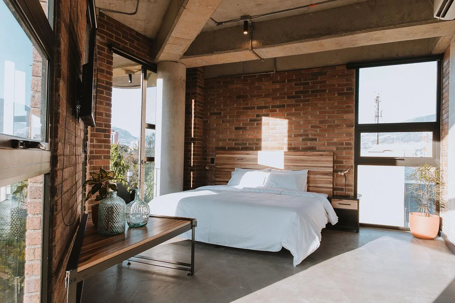 Bed in Hotel 3450 Living Lofts