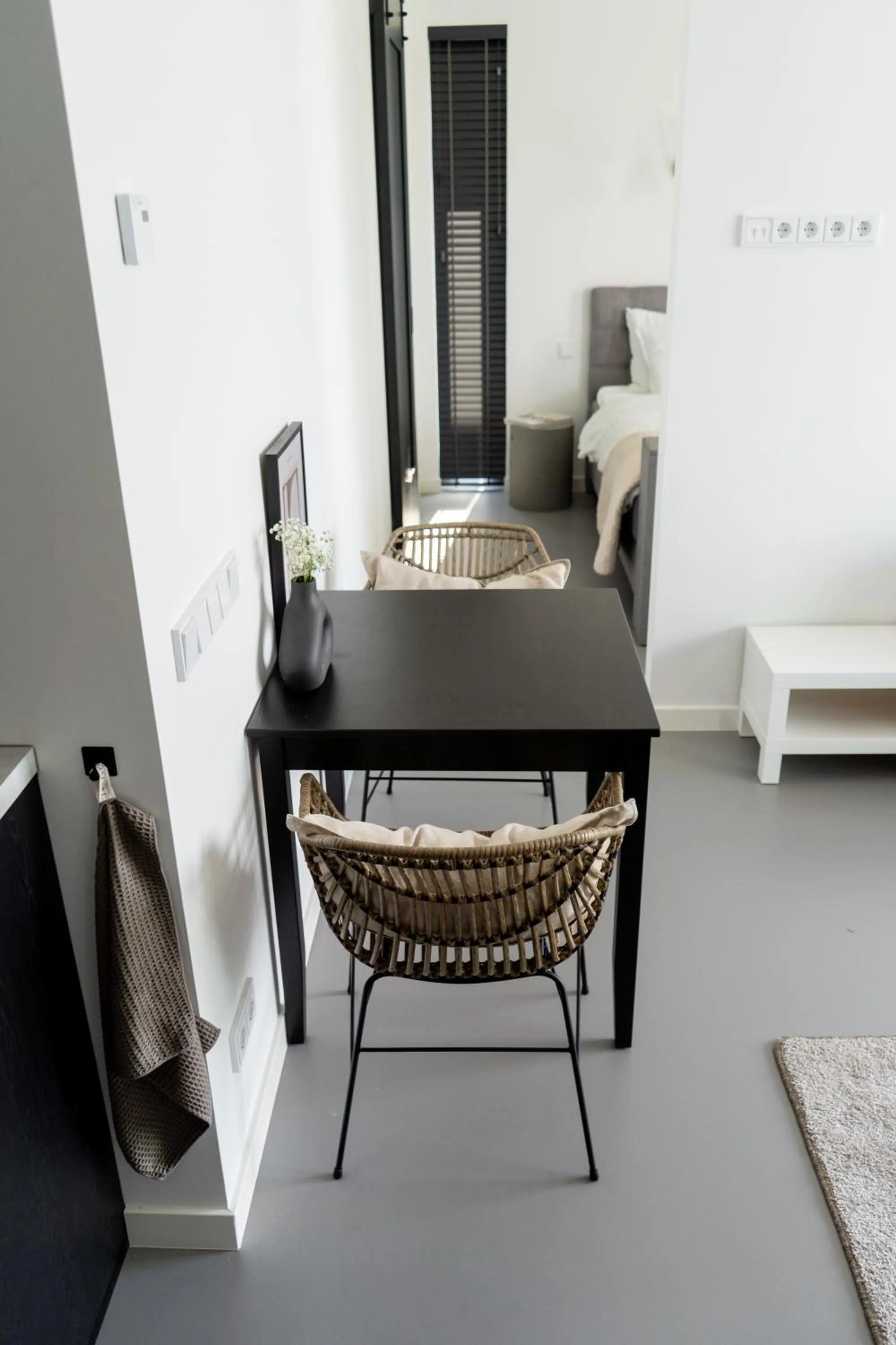 Dining area, Bed in B&B Ganzendiep aan het water