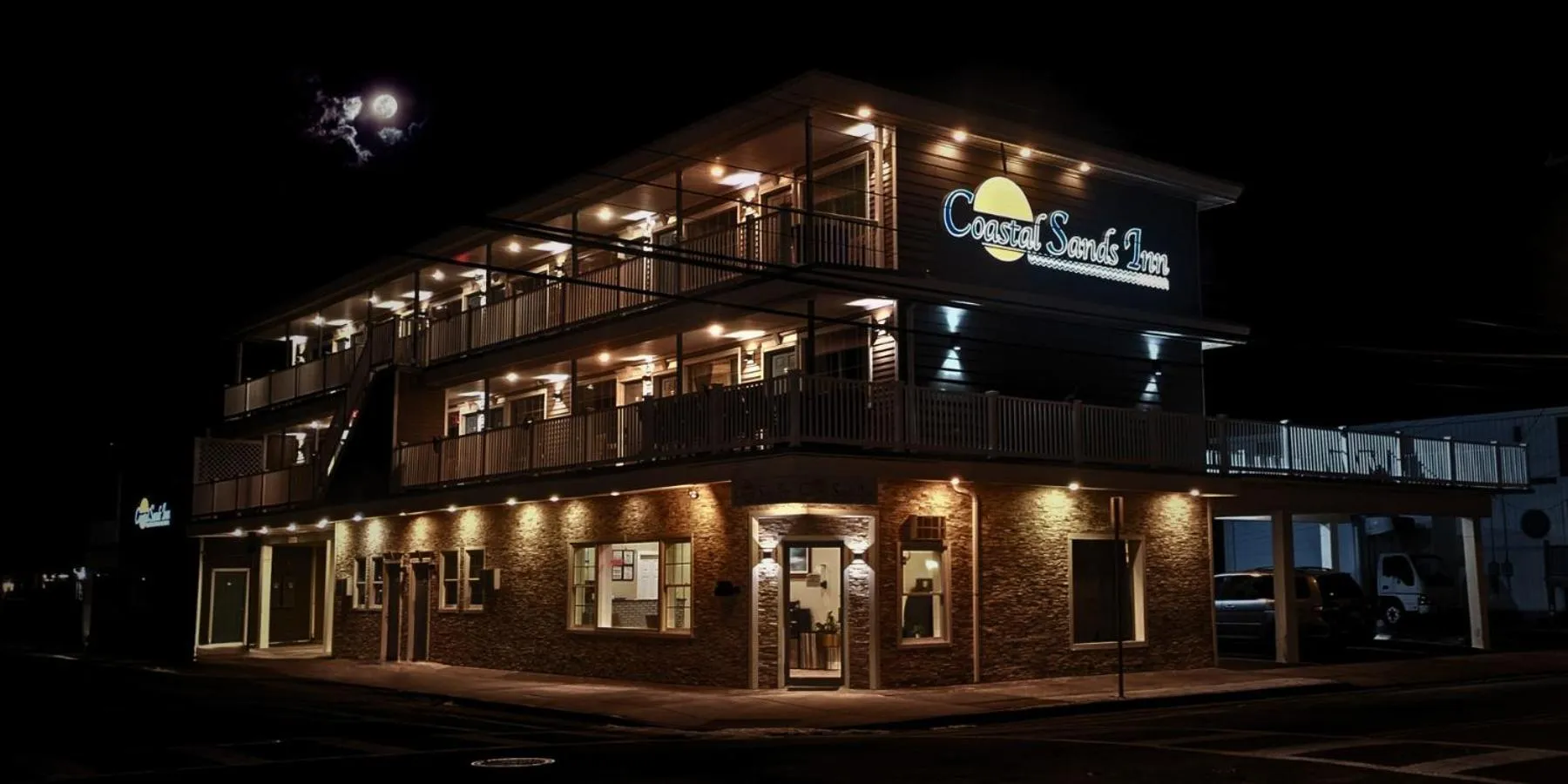 Property building in Coastal Sands Inn