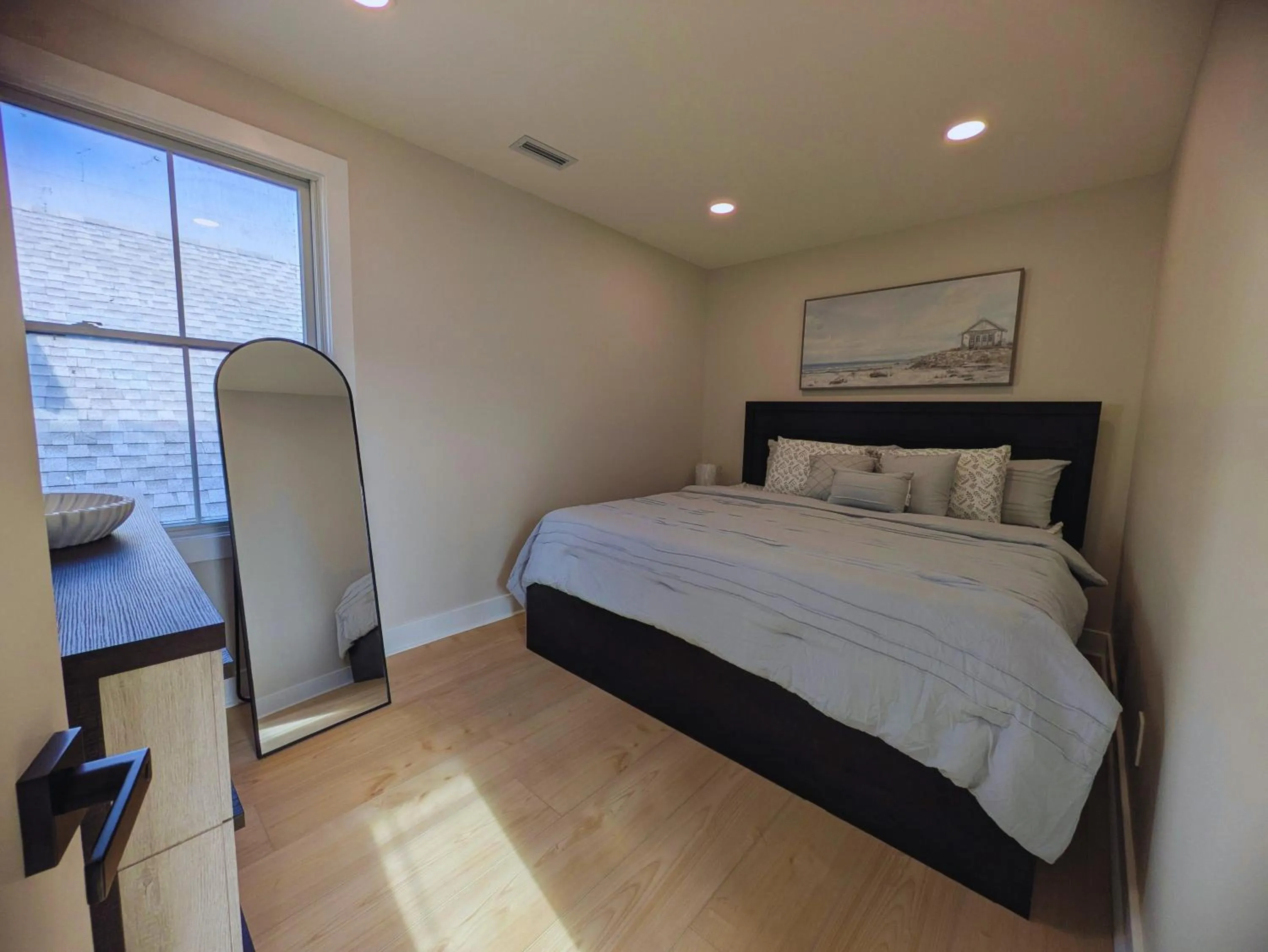 Bed in Coastal Sands Inn