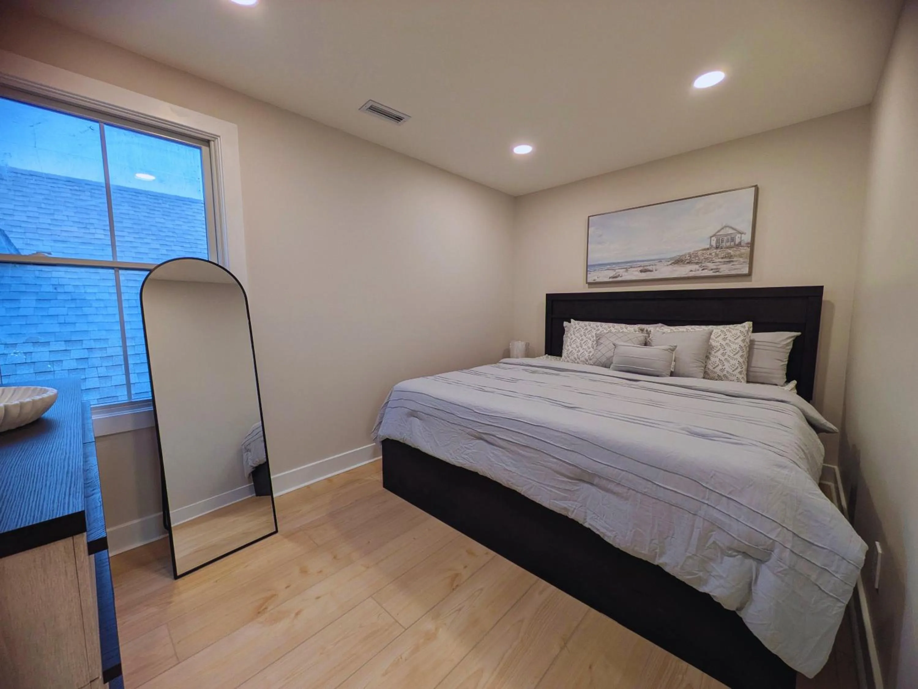 Bed in Coastal Sands Inn