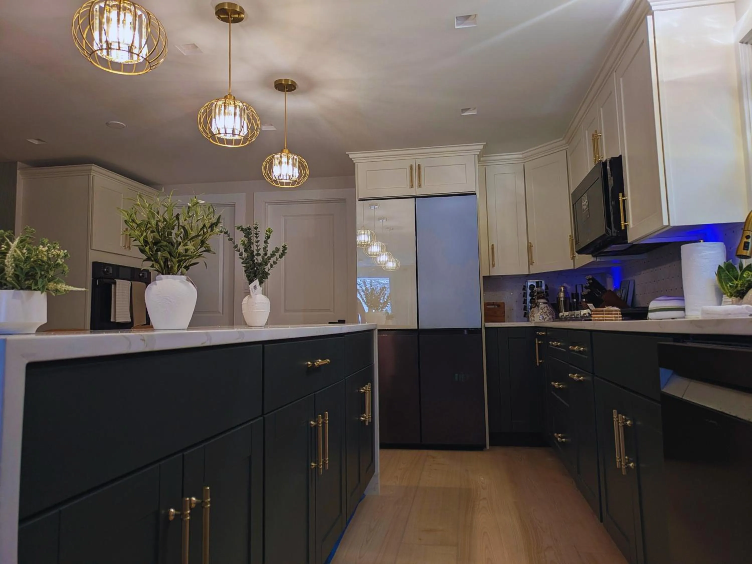 Kitchen or kitchenette in Coastal Sands Inn