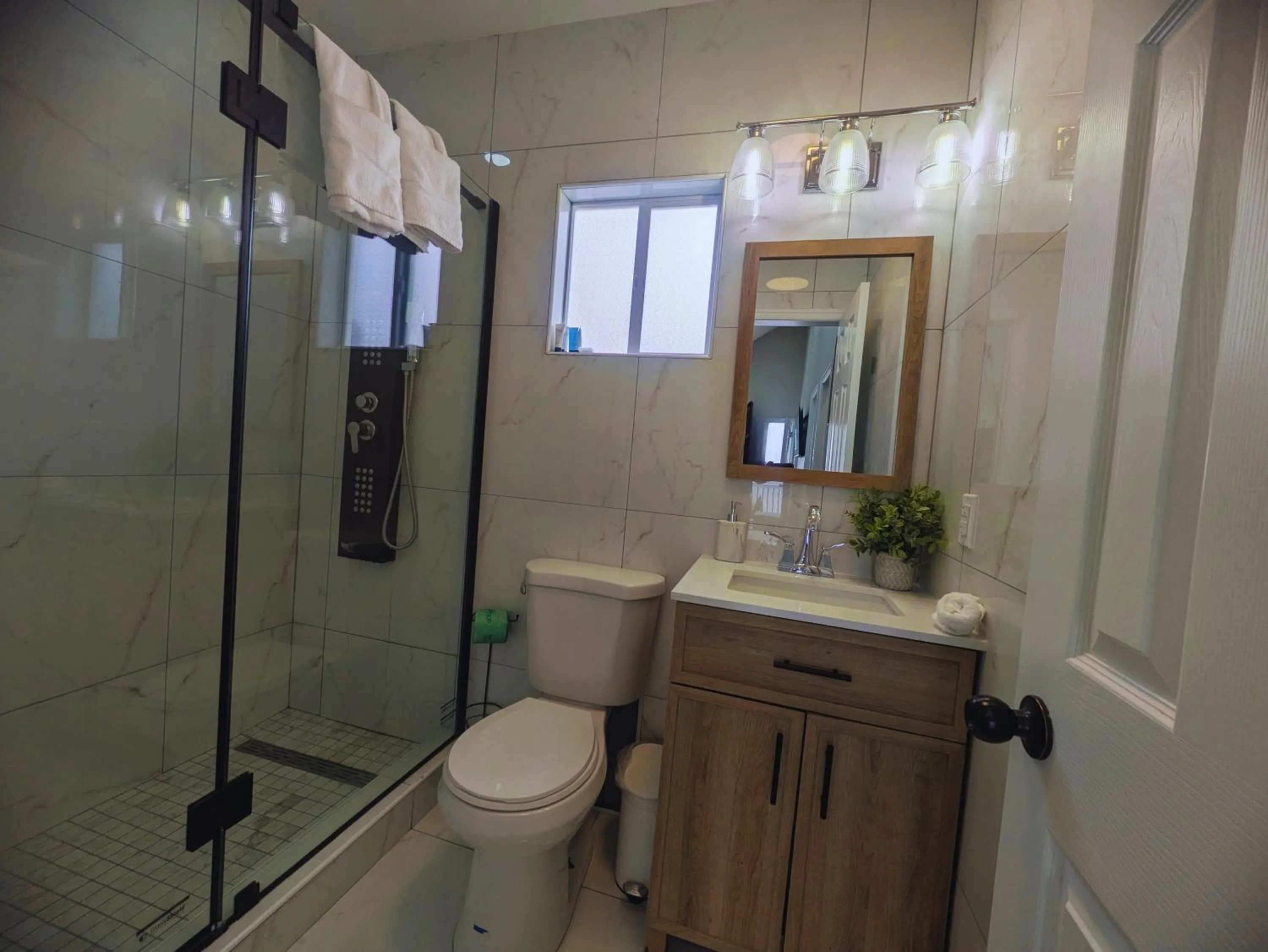 Shower in Coastal Sands Inn