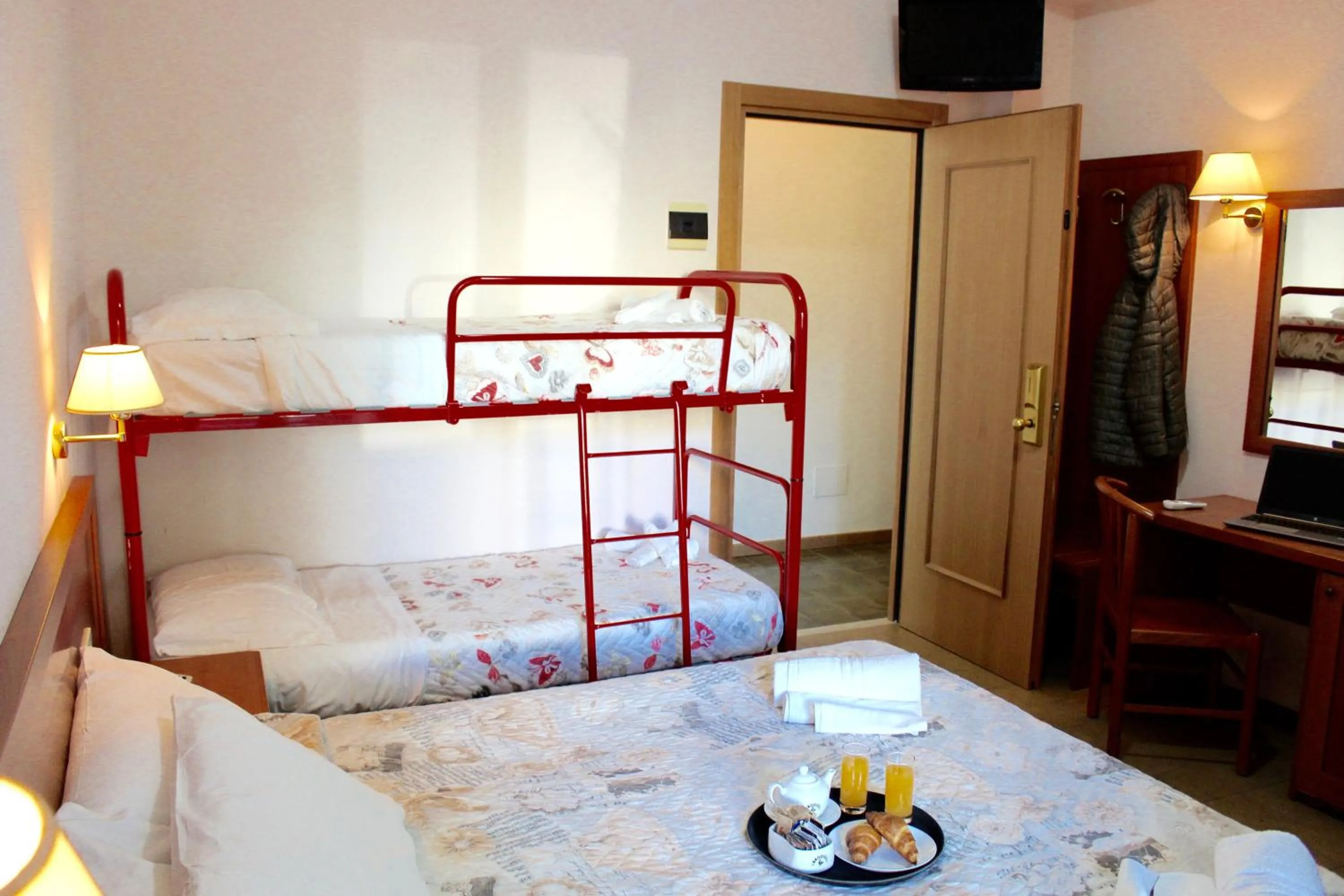 Bedroom, Bed in Hotel Jole