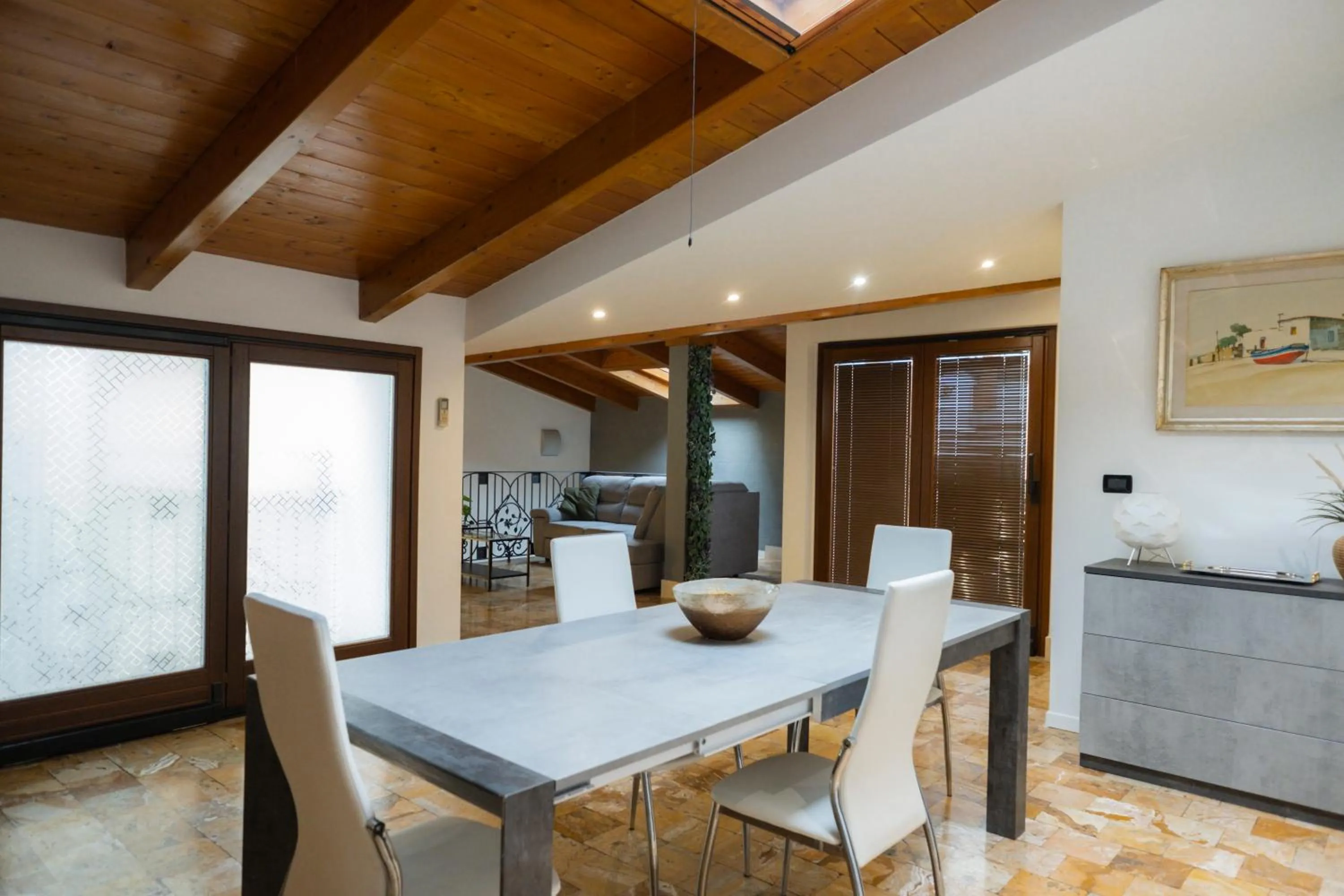 Dining area in B&B Palazzo Storico Di Nicola