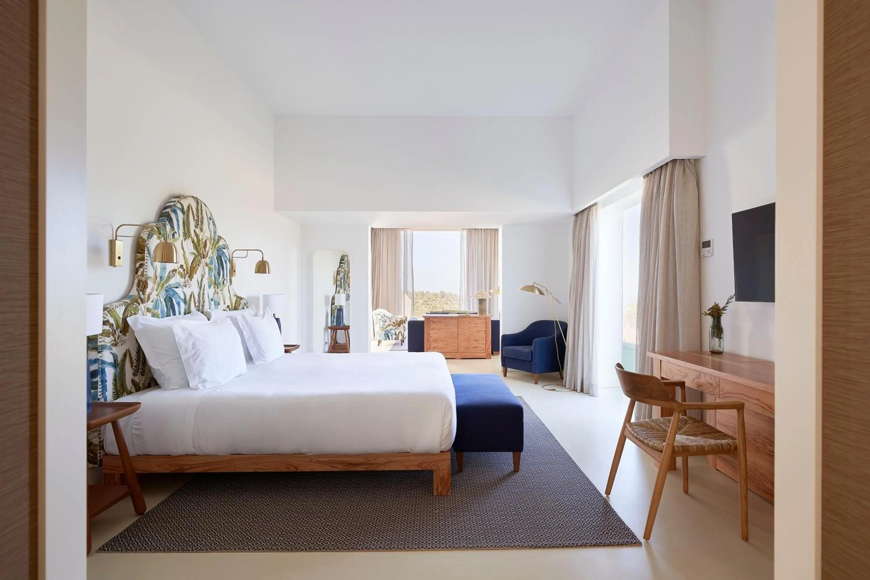 Photo of the whole room, Bed in Praia do Canal Nature Retreat - Small Luxury Hotels of the World