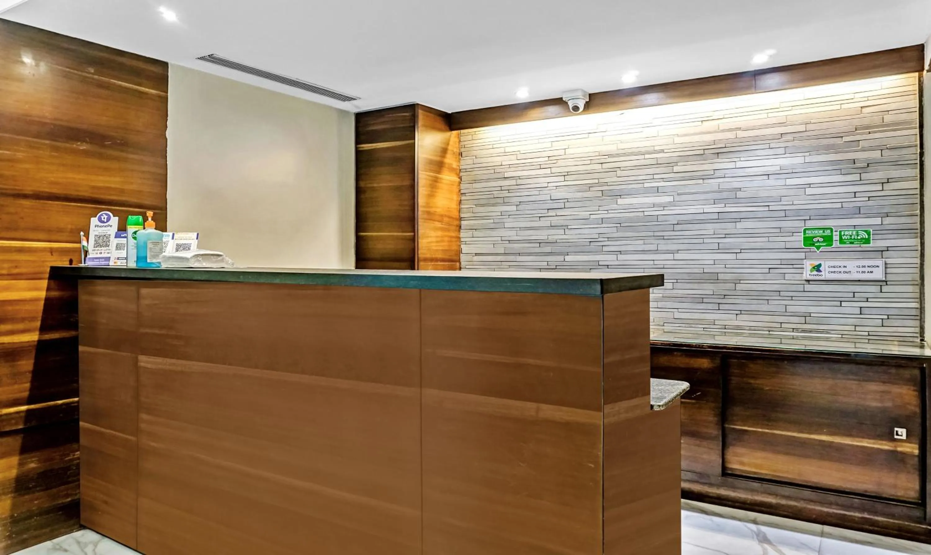 Lobby or reception in Treebo Sahara Shivaji Nagar