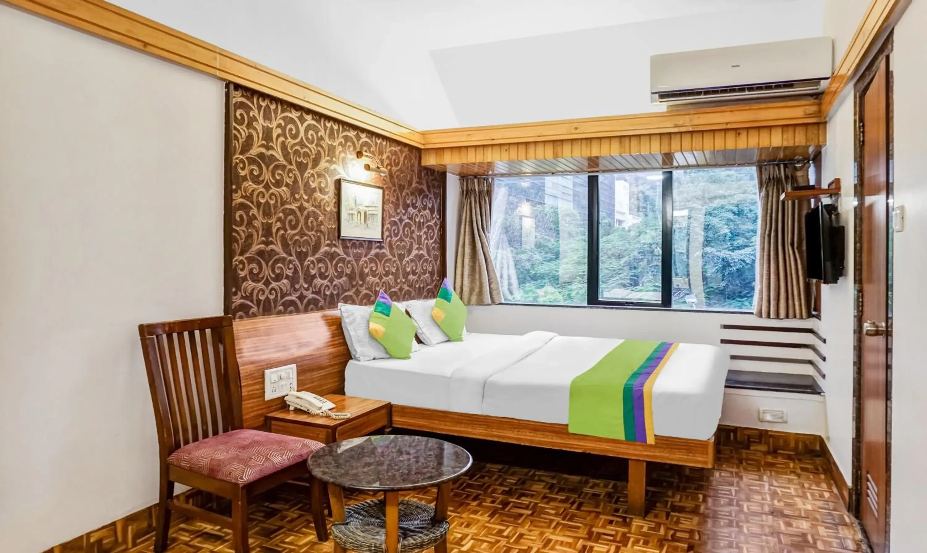 Standard Double Room - single occupancy in Treebo Sahara Shivaji Nagar Standard Double Room - single occupancy in Treebo Sahara Shivaji Nagar