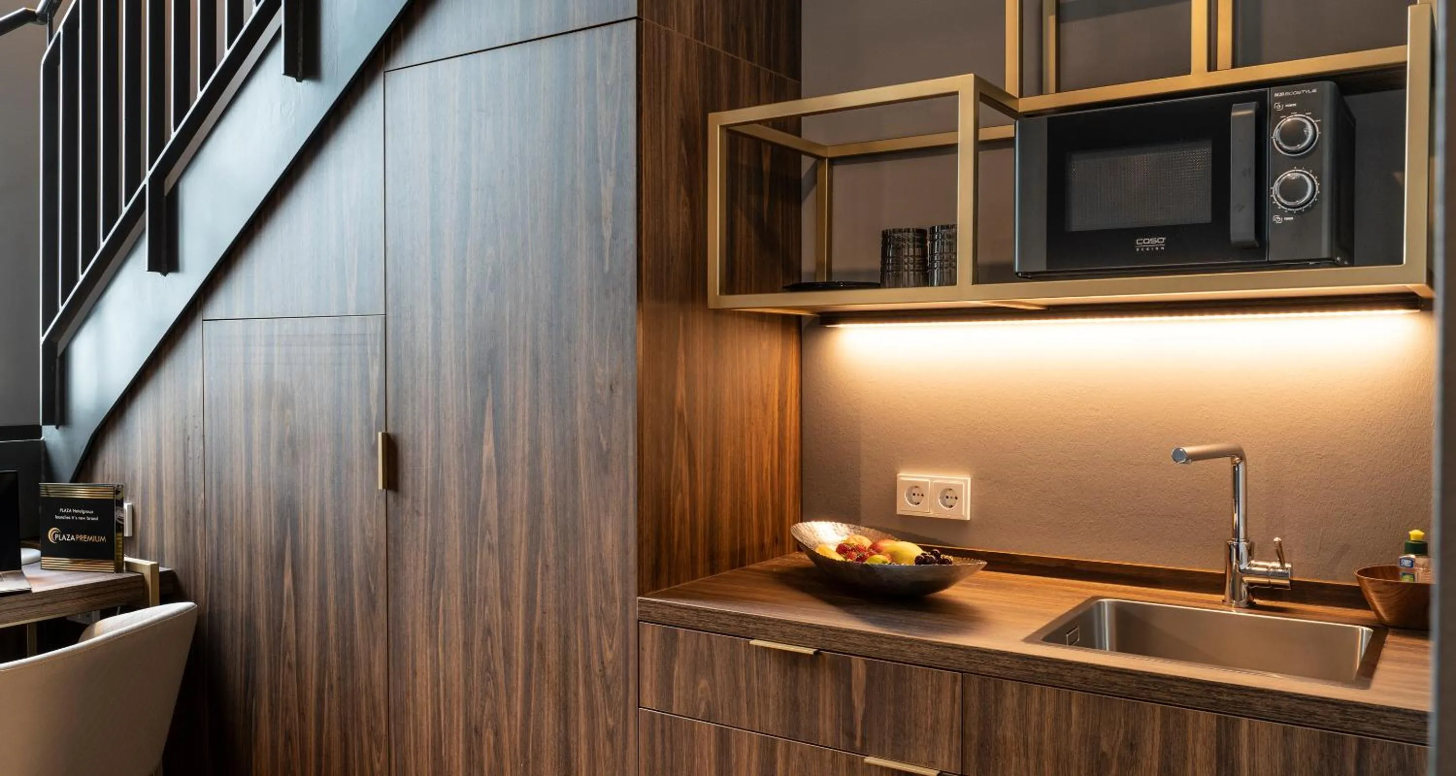 Kitchen or kitchenette in PLAZA Premium München