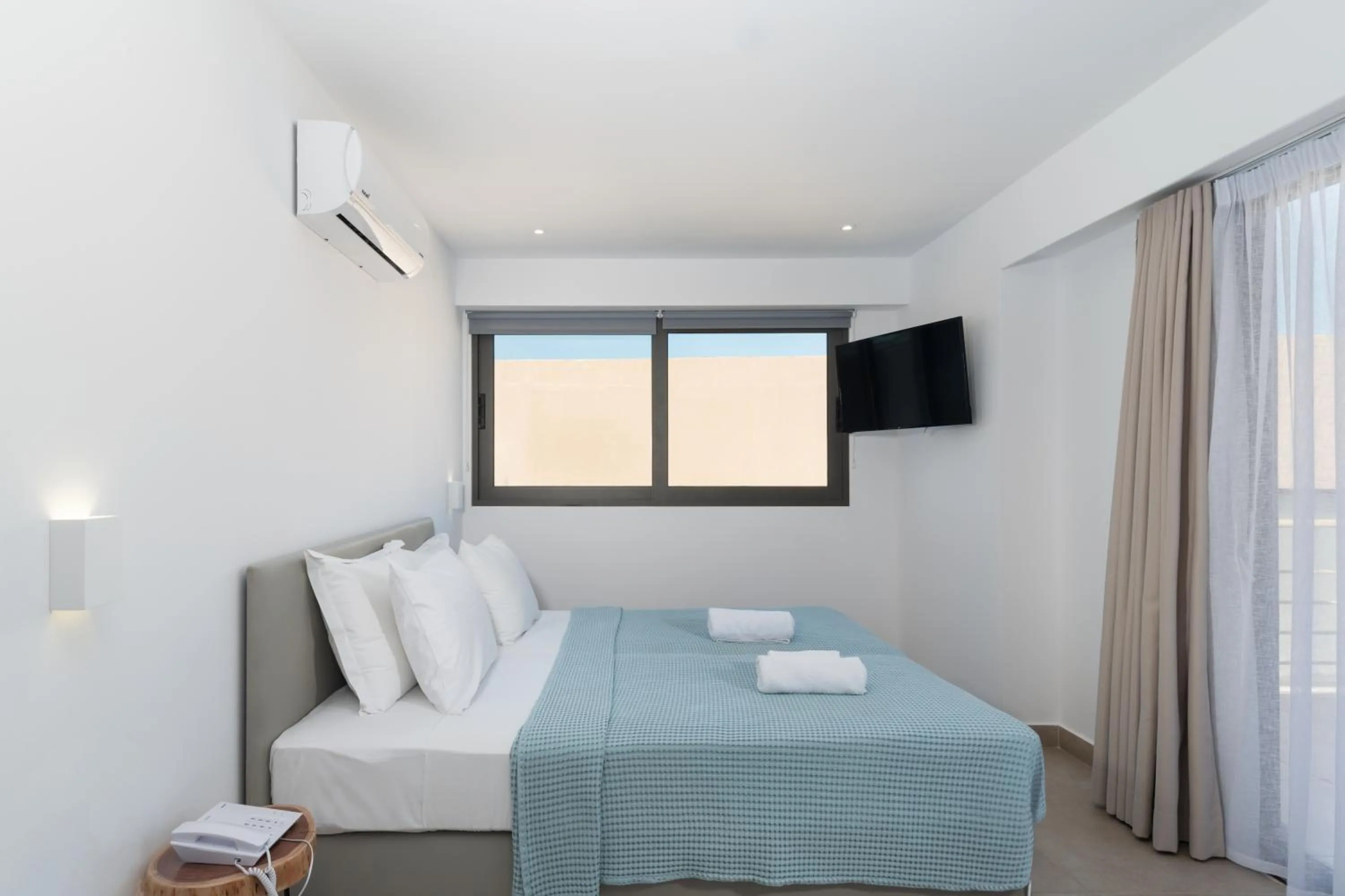 Bedroom, Bed in Golden Bee Lifestyle