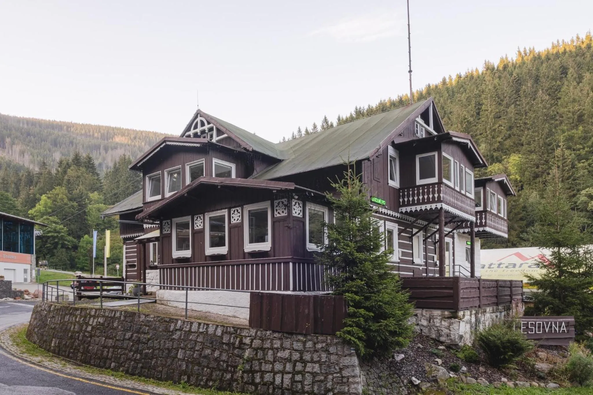 Property building in CHATA LESOVNA