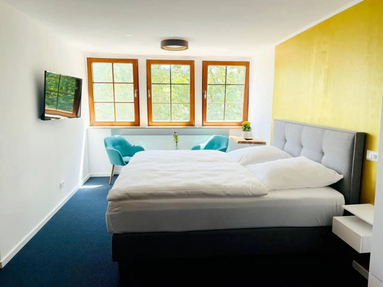 Bedroom, Bed in Bayerischer Hof