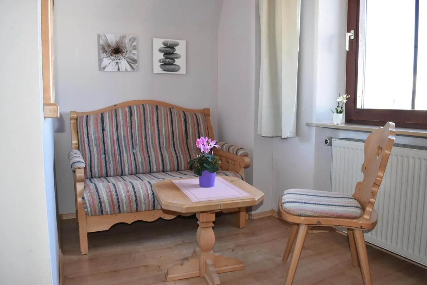 Seating area in Bayerischer Hof
