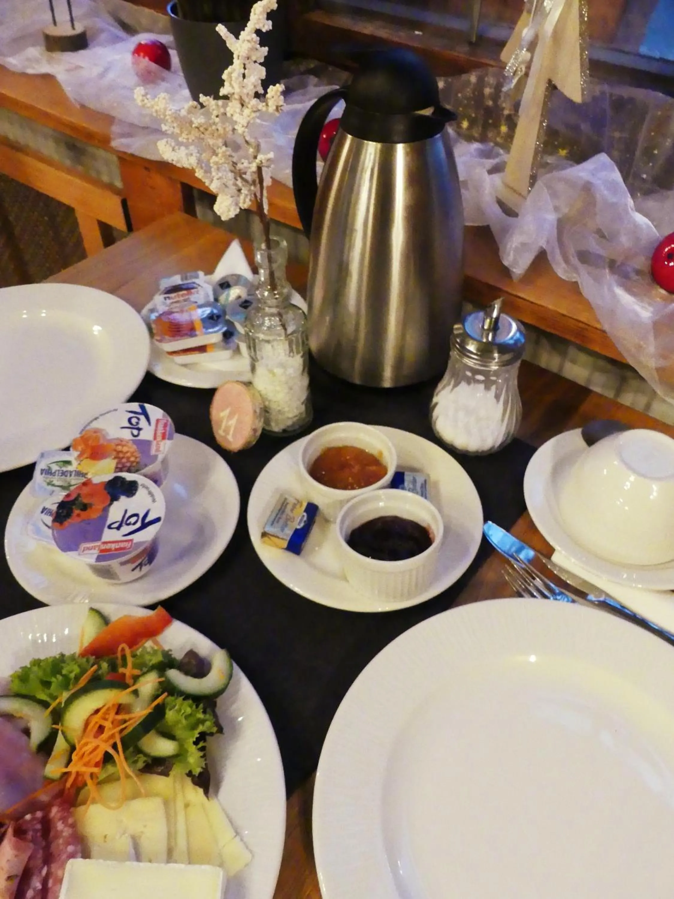 Breakfast in Bayerischer Hof