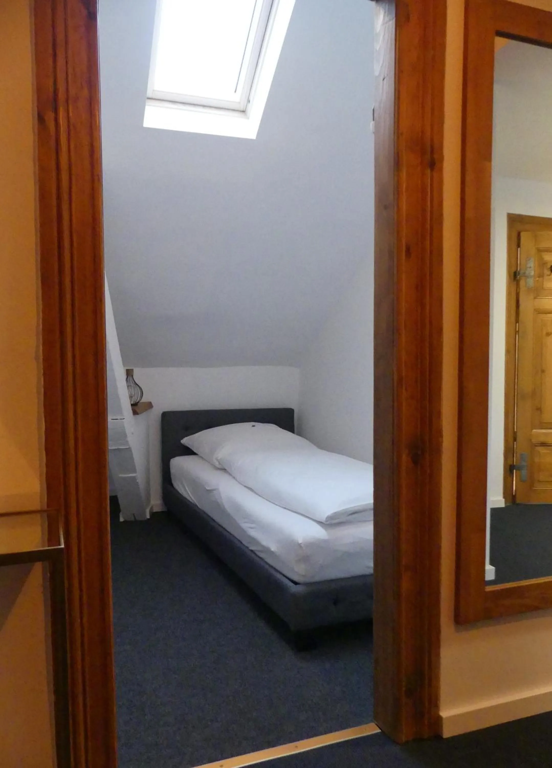 Photo of the whole room, Bed in Bayerischer Hof