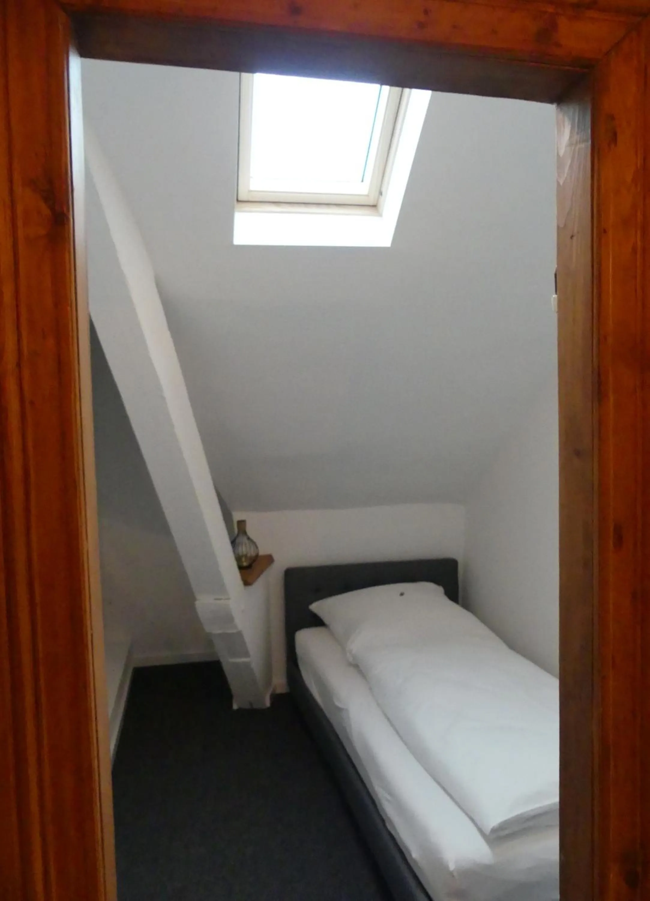 Photo of the whole room, Bed in Bayerischer Hof