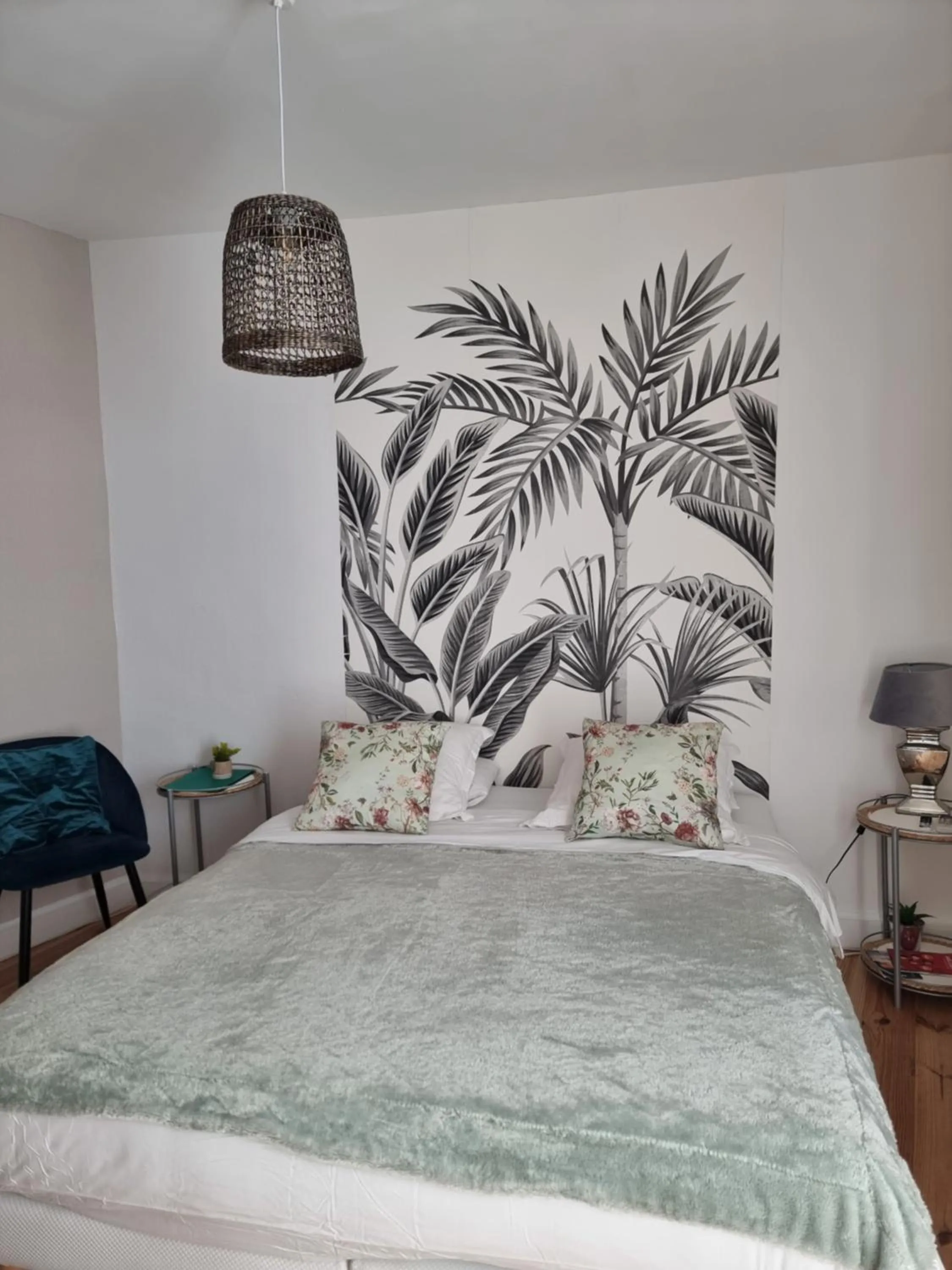 Bedroom, Bed in Le 9 en Cuisine