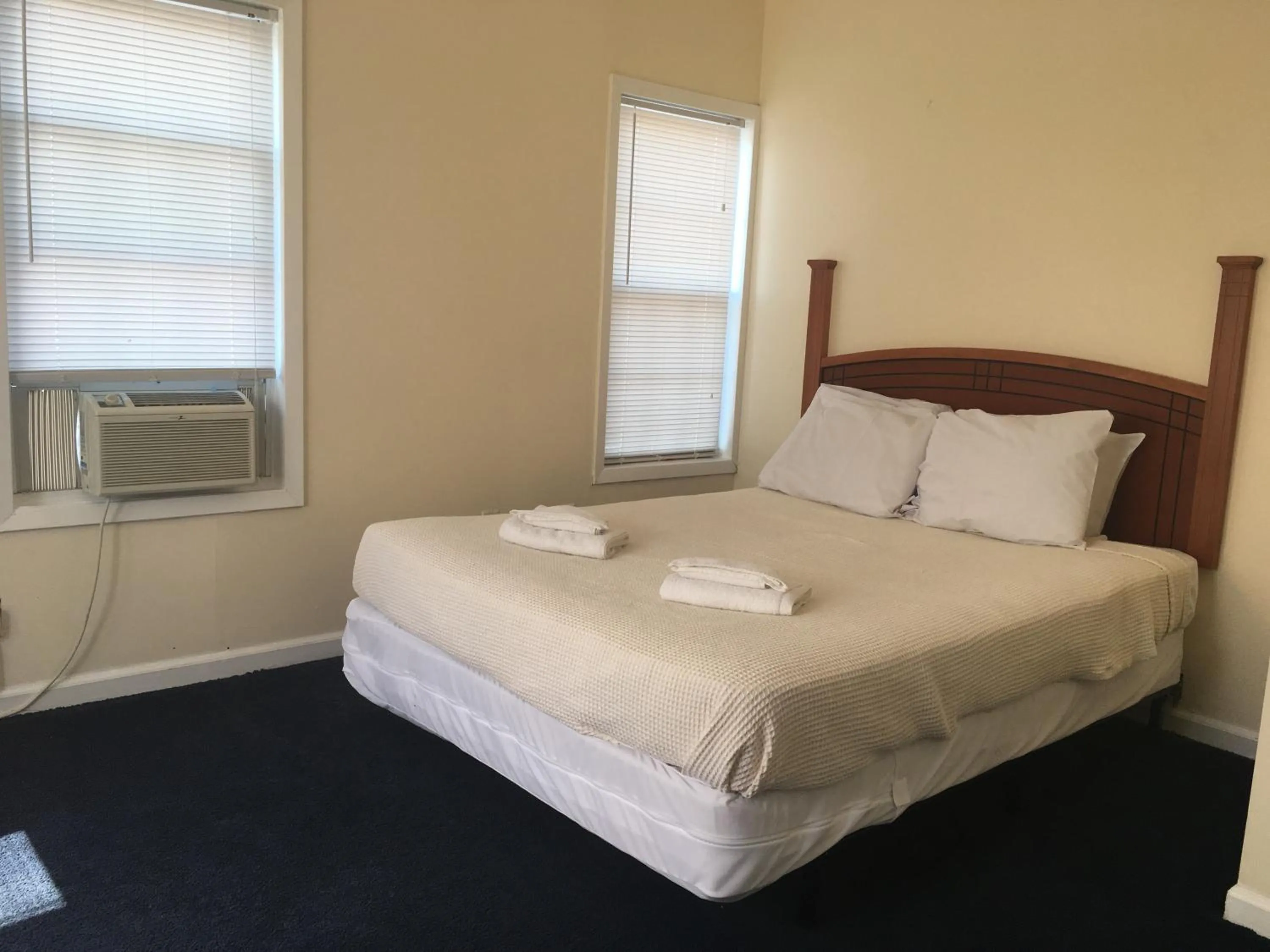 Bedroom, Bed in The Belmar Inn