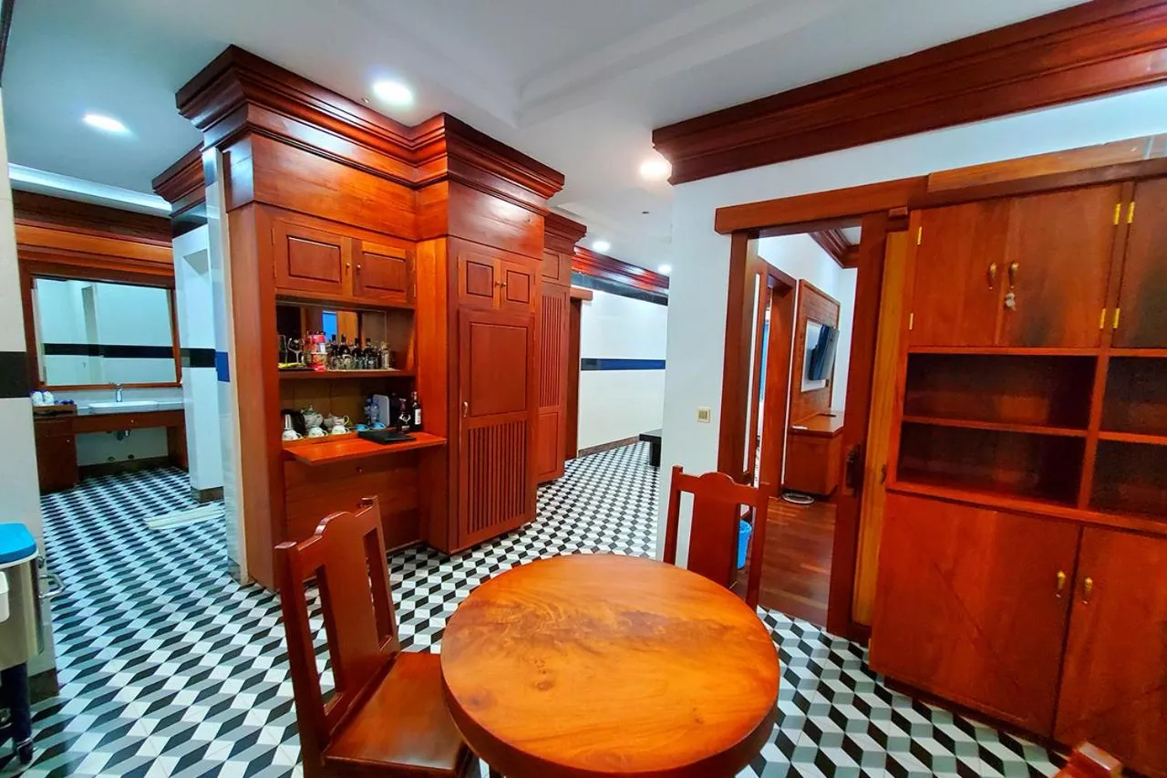Kitchen or kitchenette in Try Palace Resort Sihanoukville
