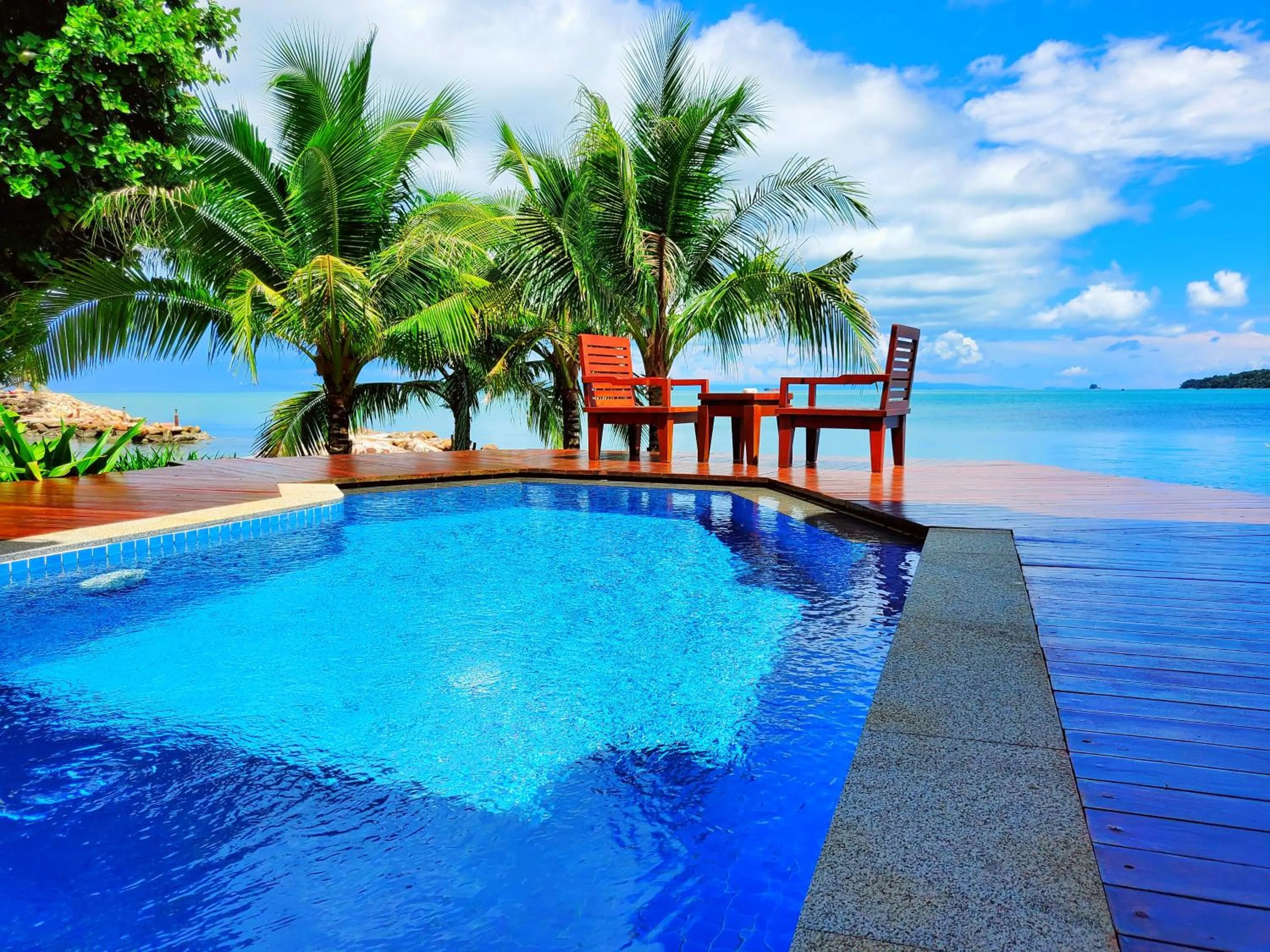 Pool view in Try Palace Resort Sihanoukville