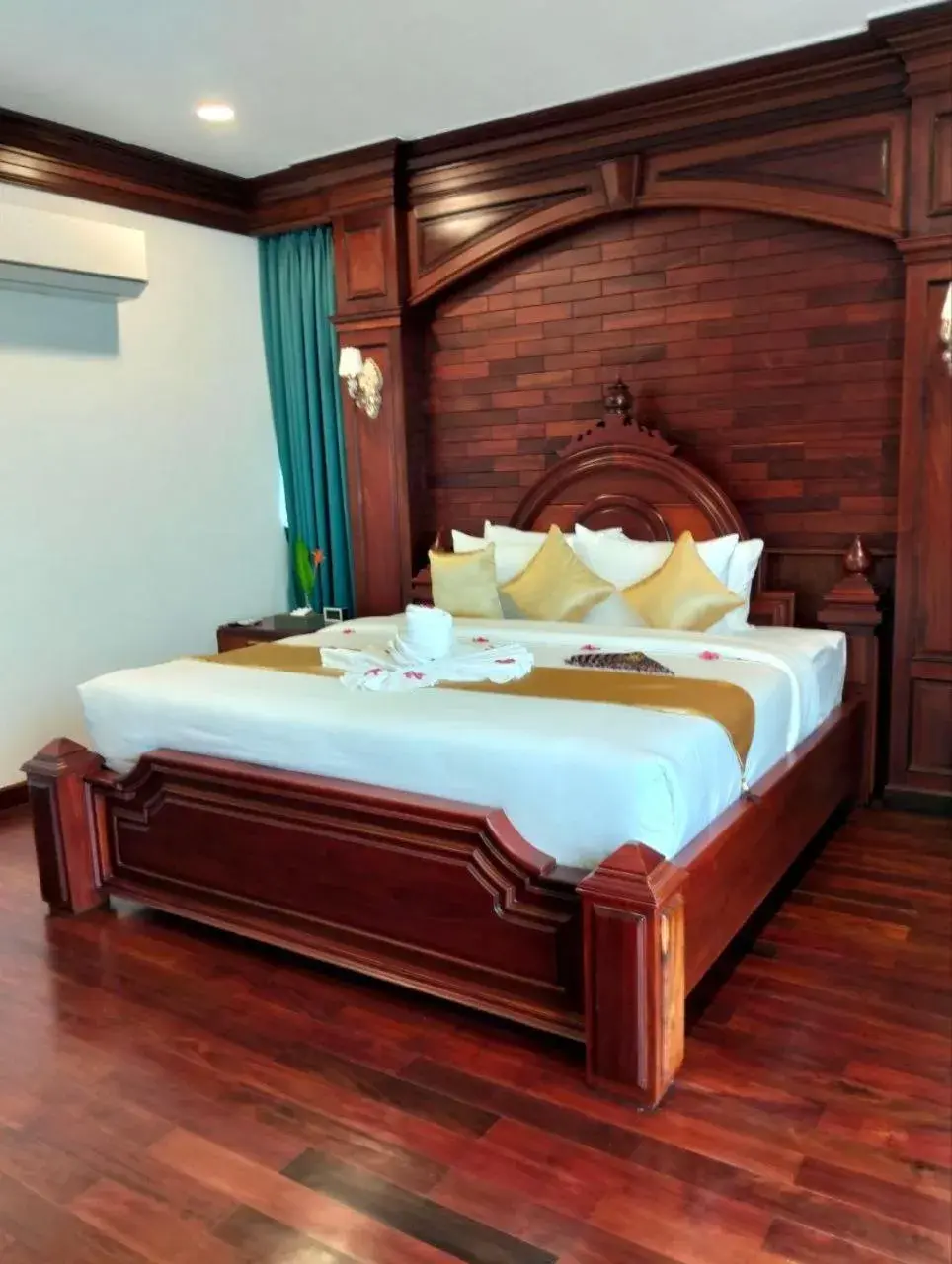 Suite with Balcony in Try Palace Resort Sihanoukville Suite with Balcony in Try Palace Resort Sihanoukville