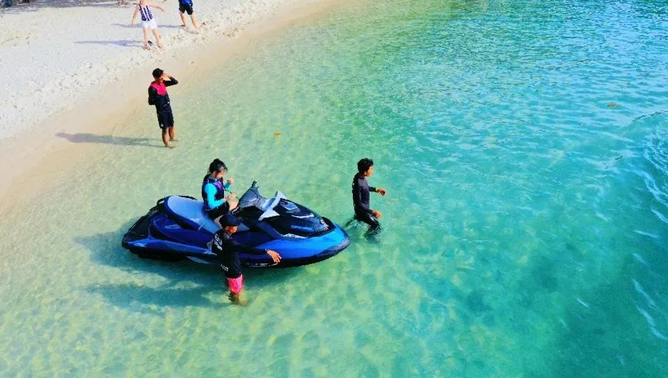 People in Try Palace Resort Sihanoukville