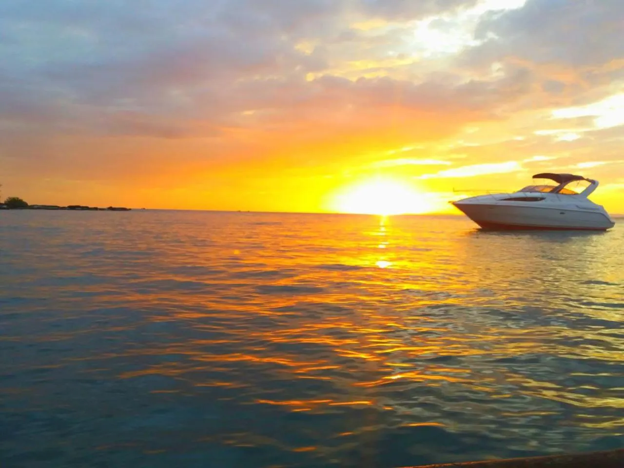 Sunset in Try Palace Resort Sihanoukville