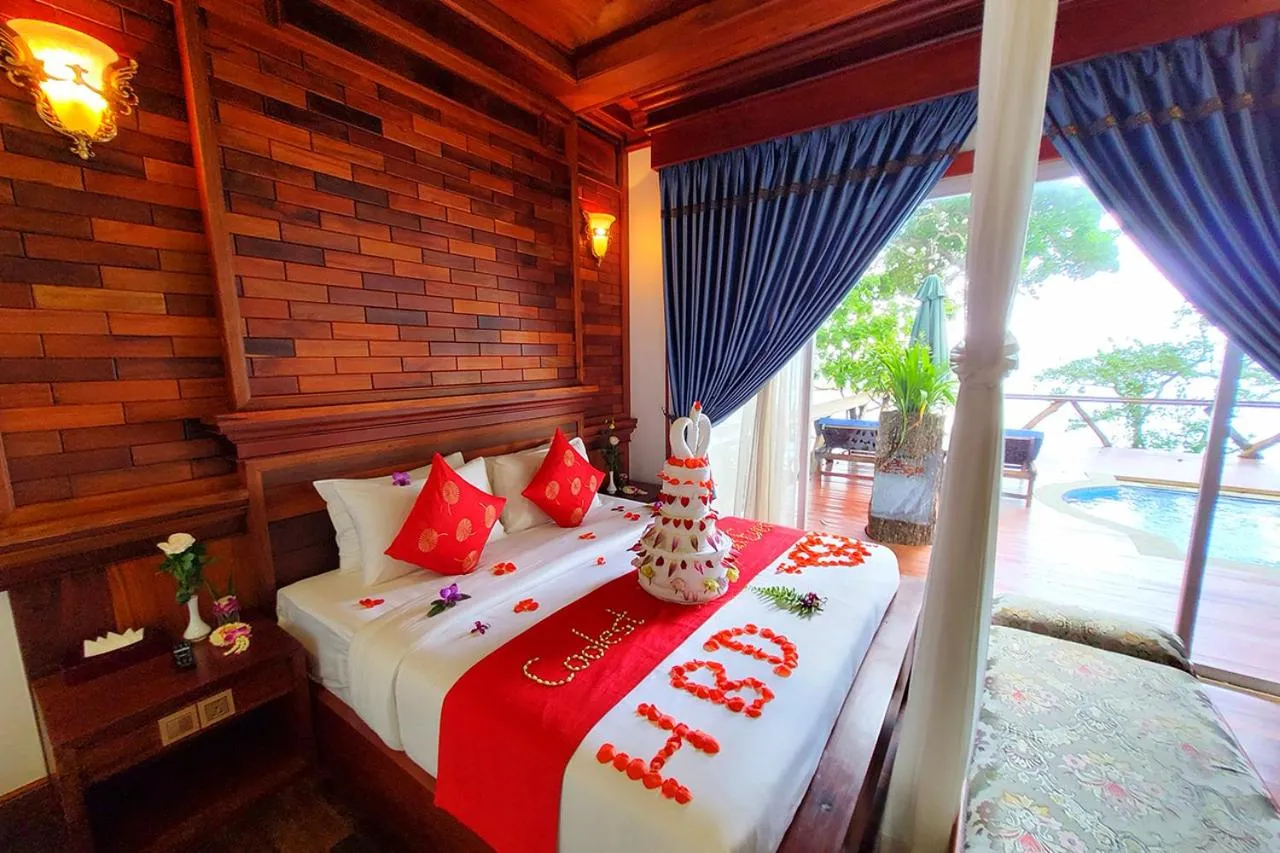 Bed in Try Palace Resort Sihanoukville
