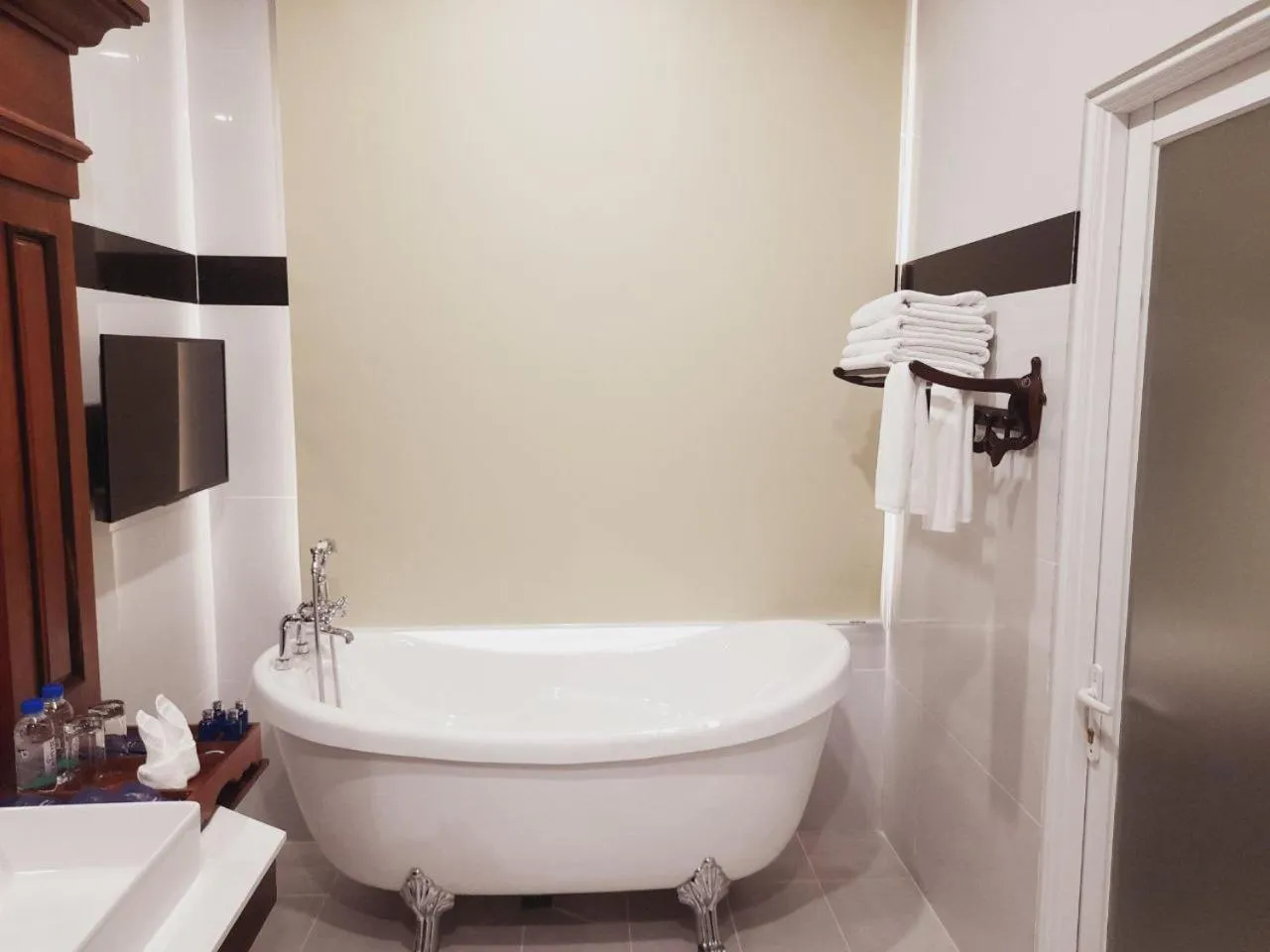 Bath in Try Palace Resort Sihanoukville