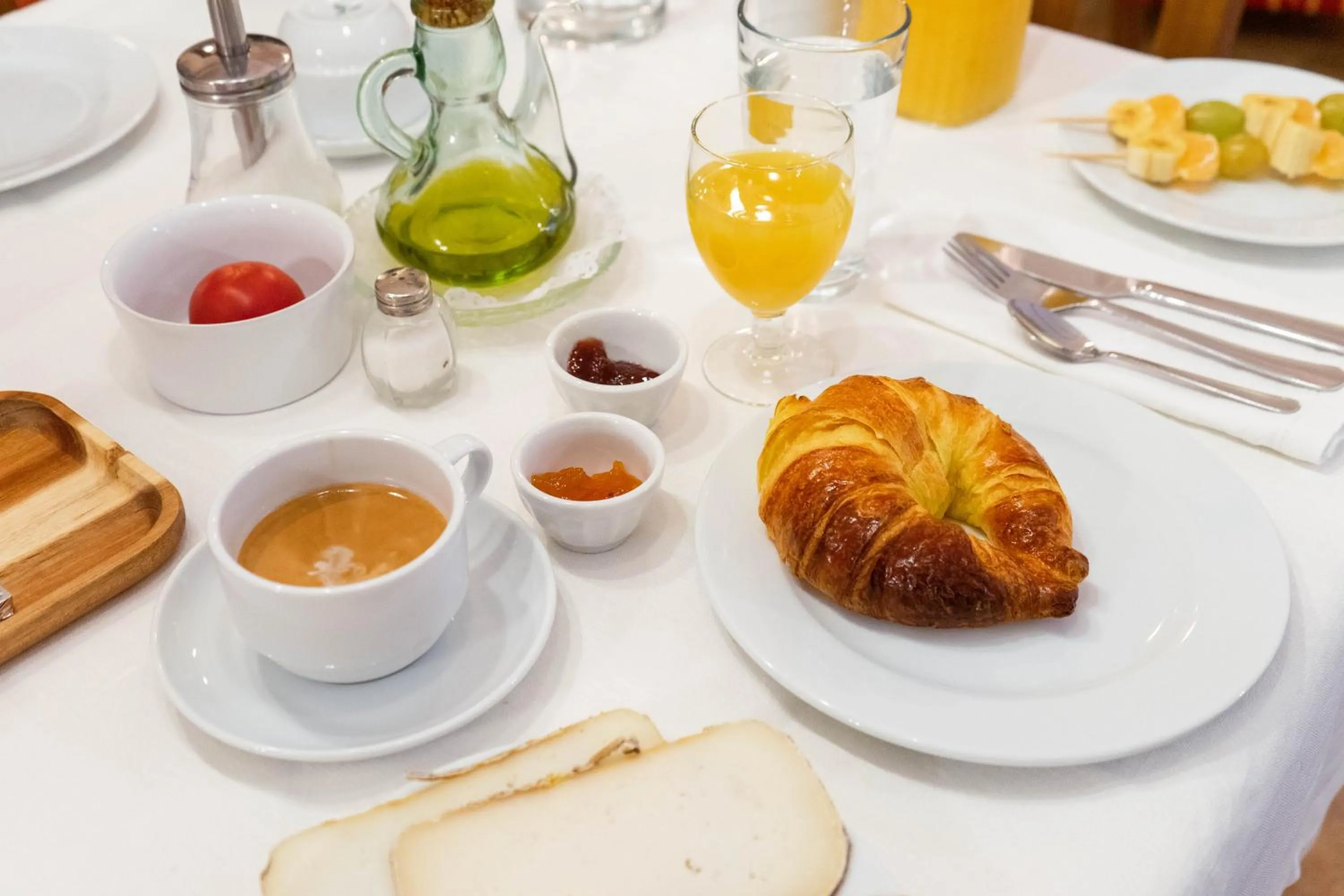 Breakfast in Cal Giral II