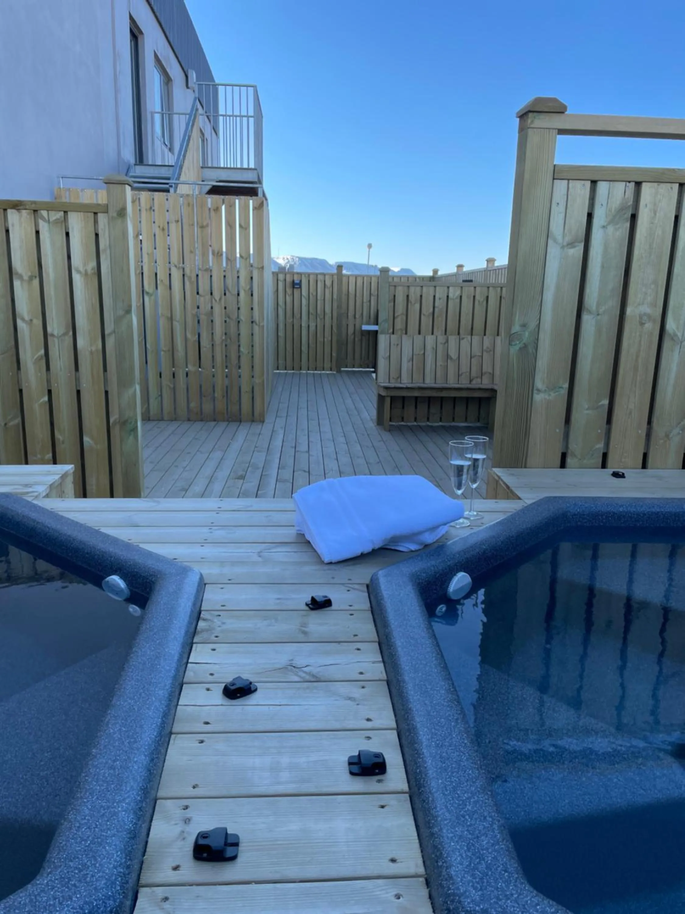Hot Tub in North Apartments Suites