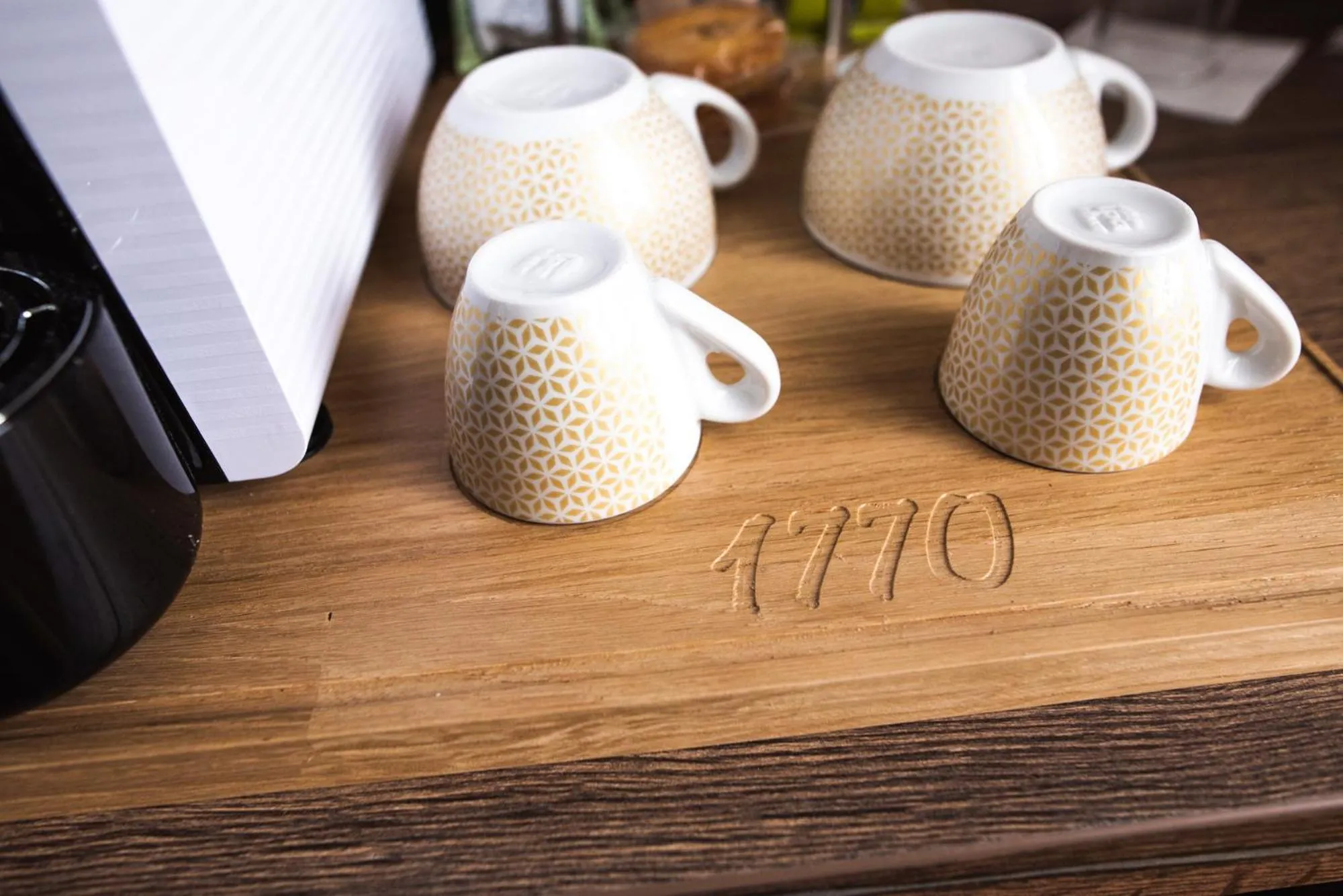 Coffee/tea facilities in Hôtel 1770 & Spa