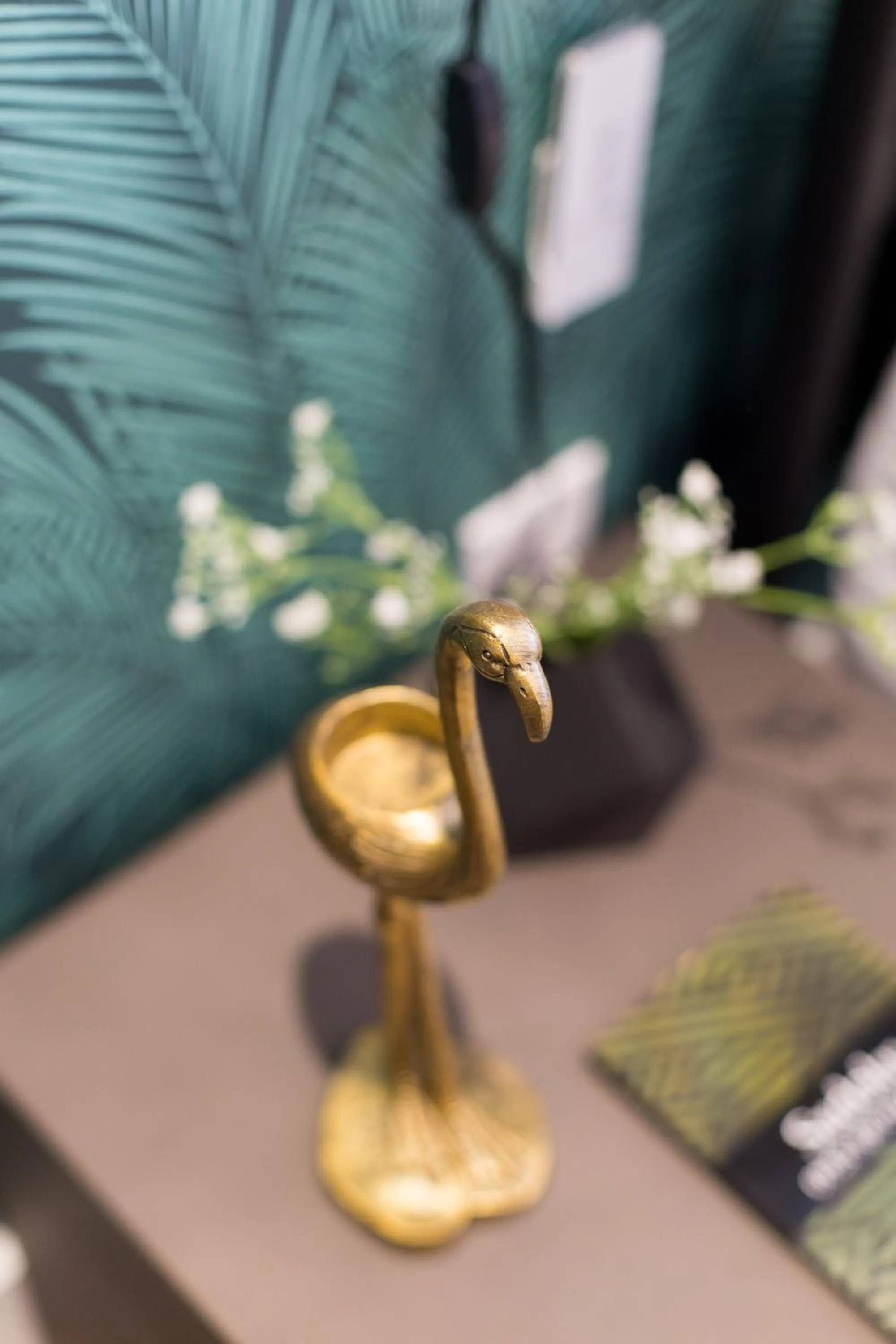 Blue Tropics Studio in Little Italy with kitchen by Den Stays