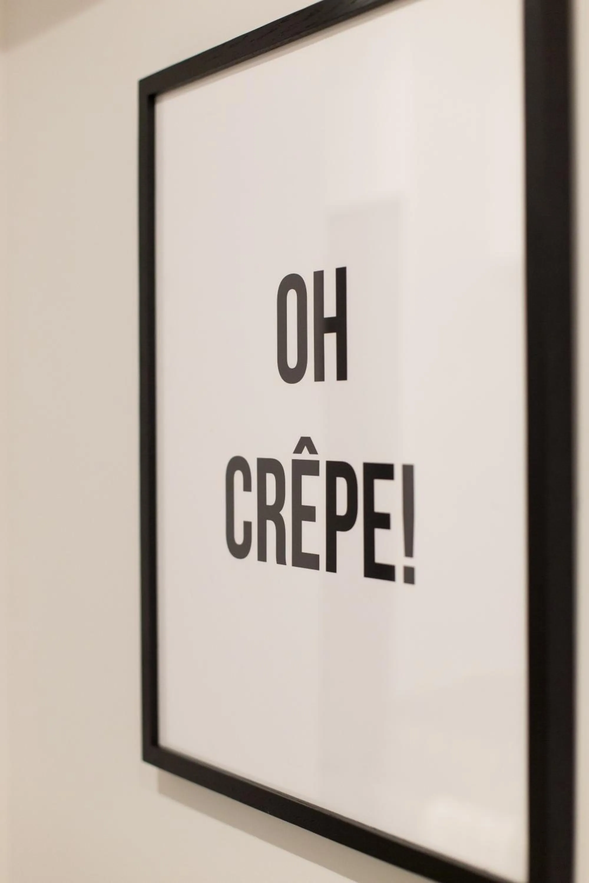 16 Studio Apartment-Hotel in Little Italy by Den Stays