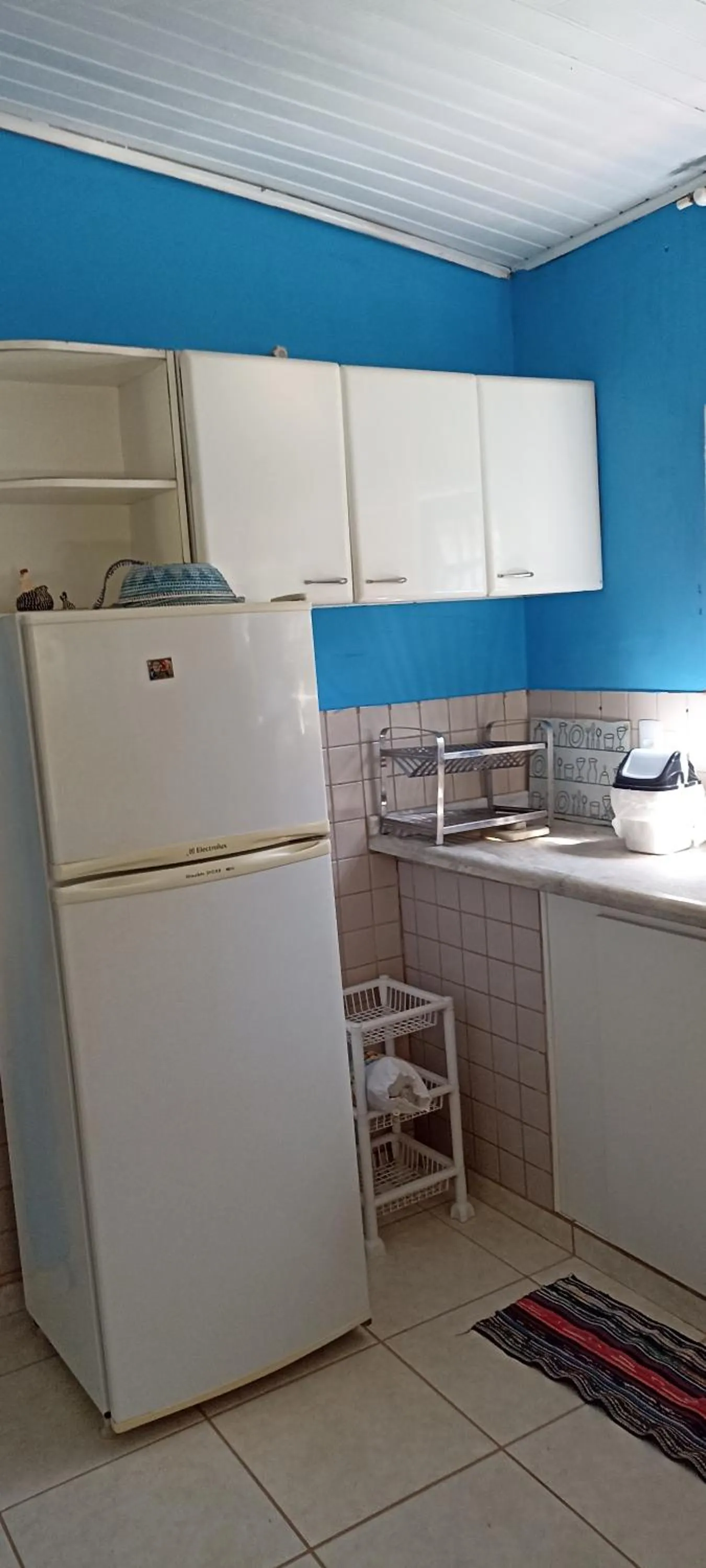 Communal kitchen in Pousada Canto dos Passaros