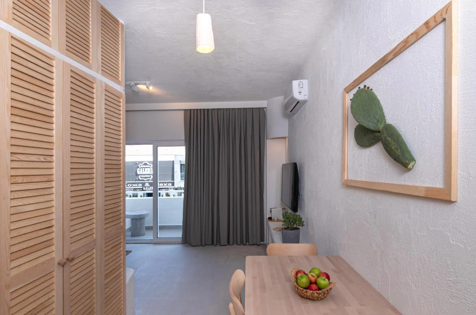 Massage in L'olive homes