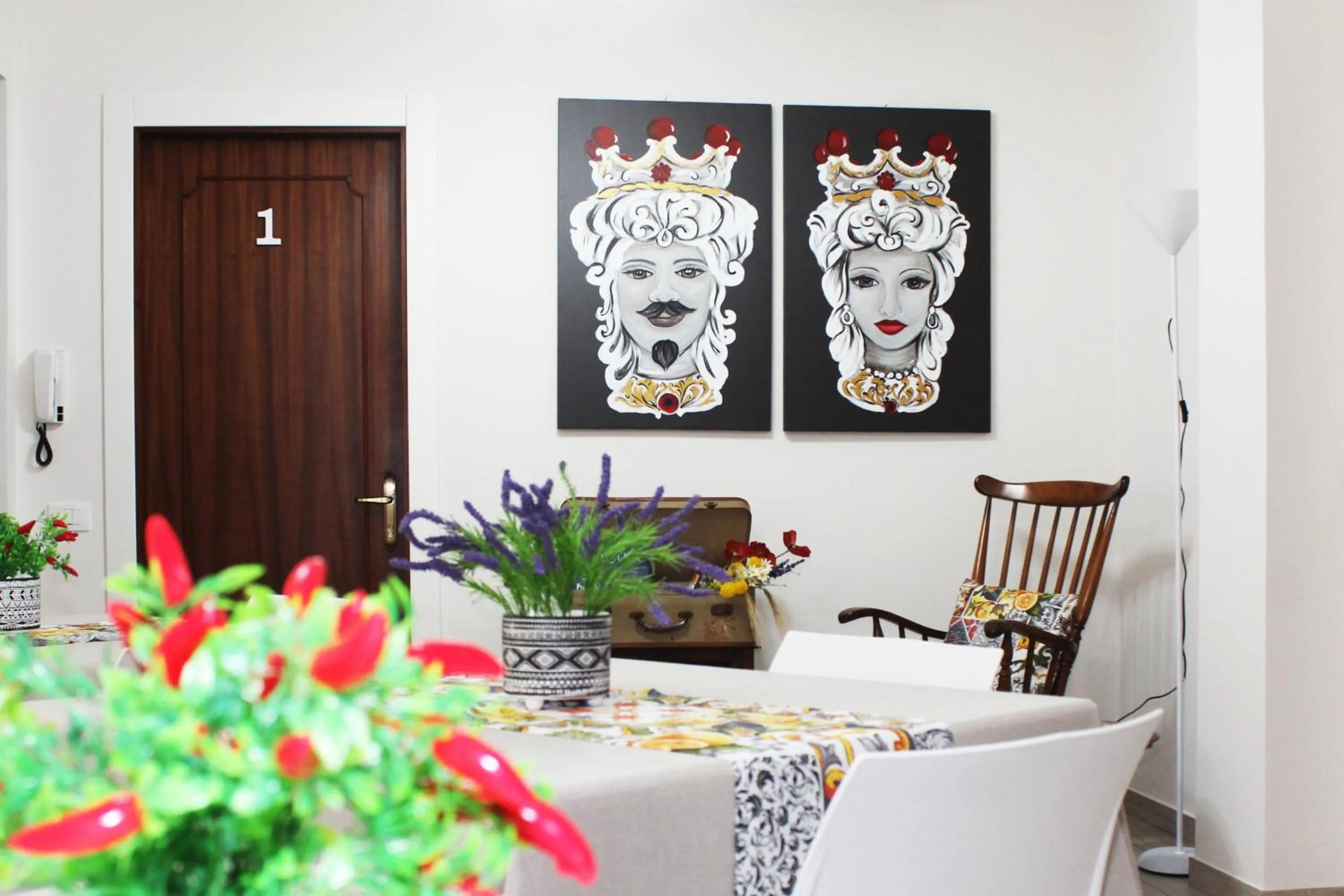 Dining area in B&B Ciccannina