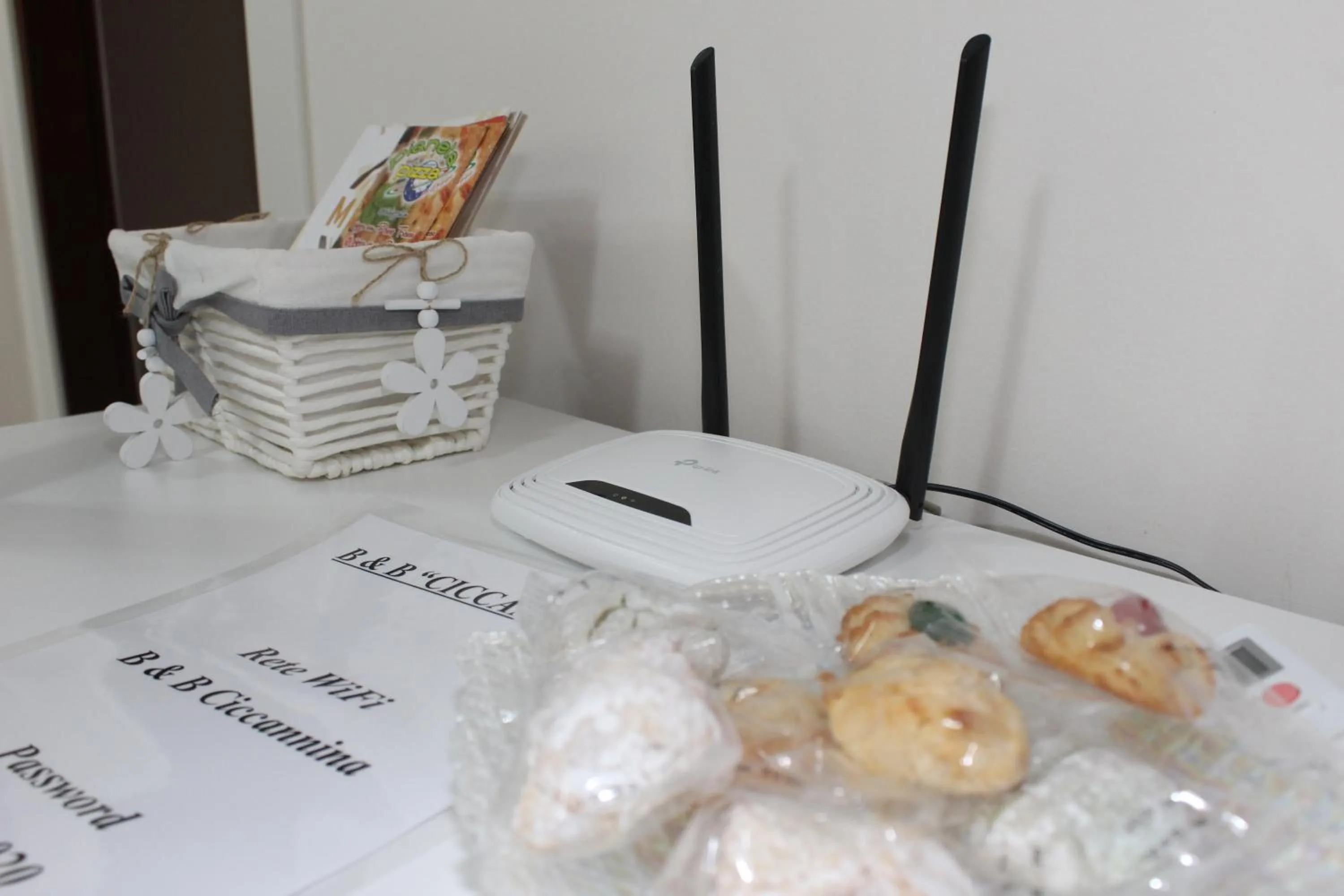 Communal lounge/ TV room in B&B Ciccannina