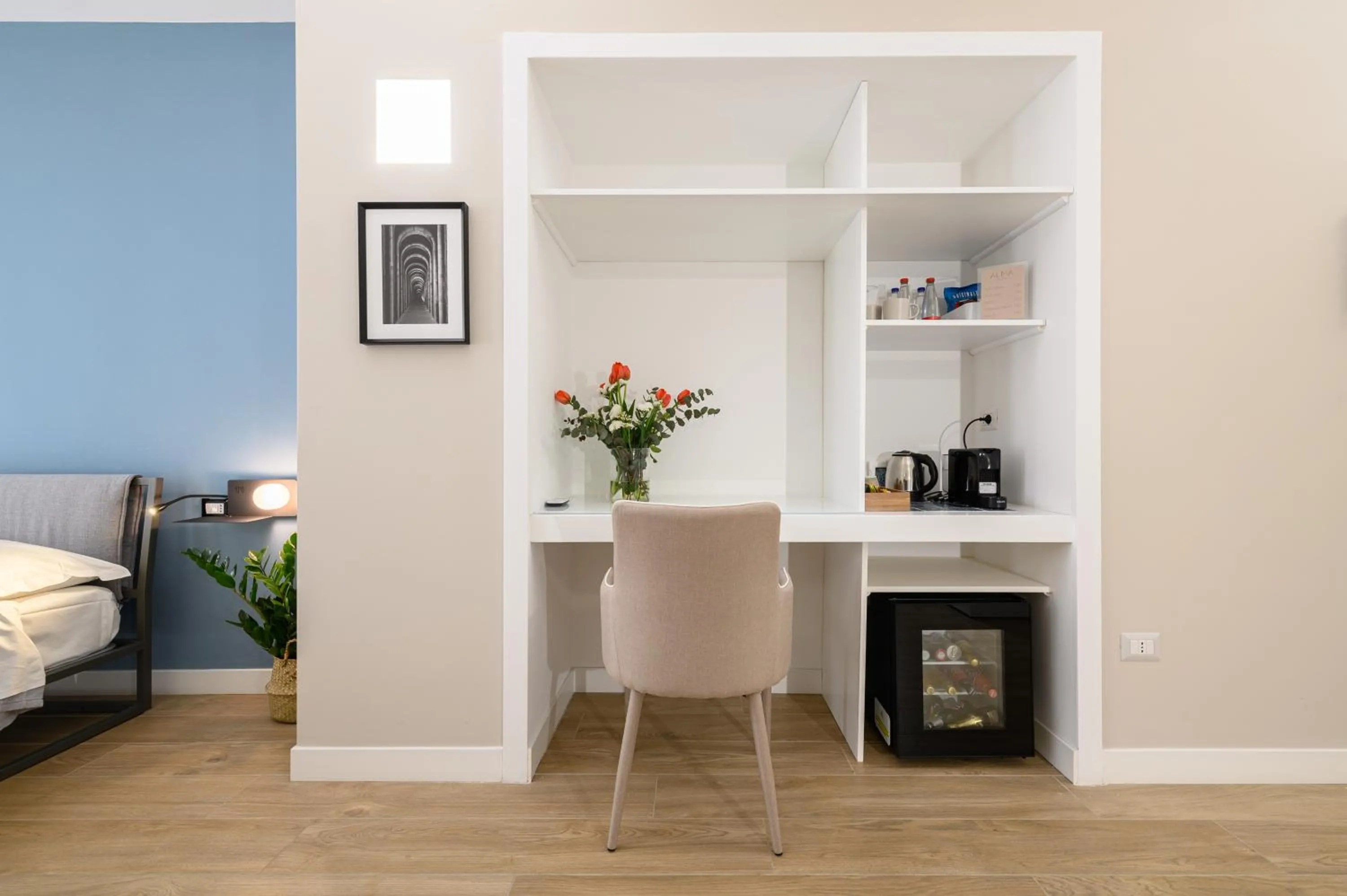 Coffee/tea facilities in Alma Suites