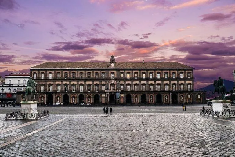 Nearby landmark, Property Building in CasAlice B&B Napoli