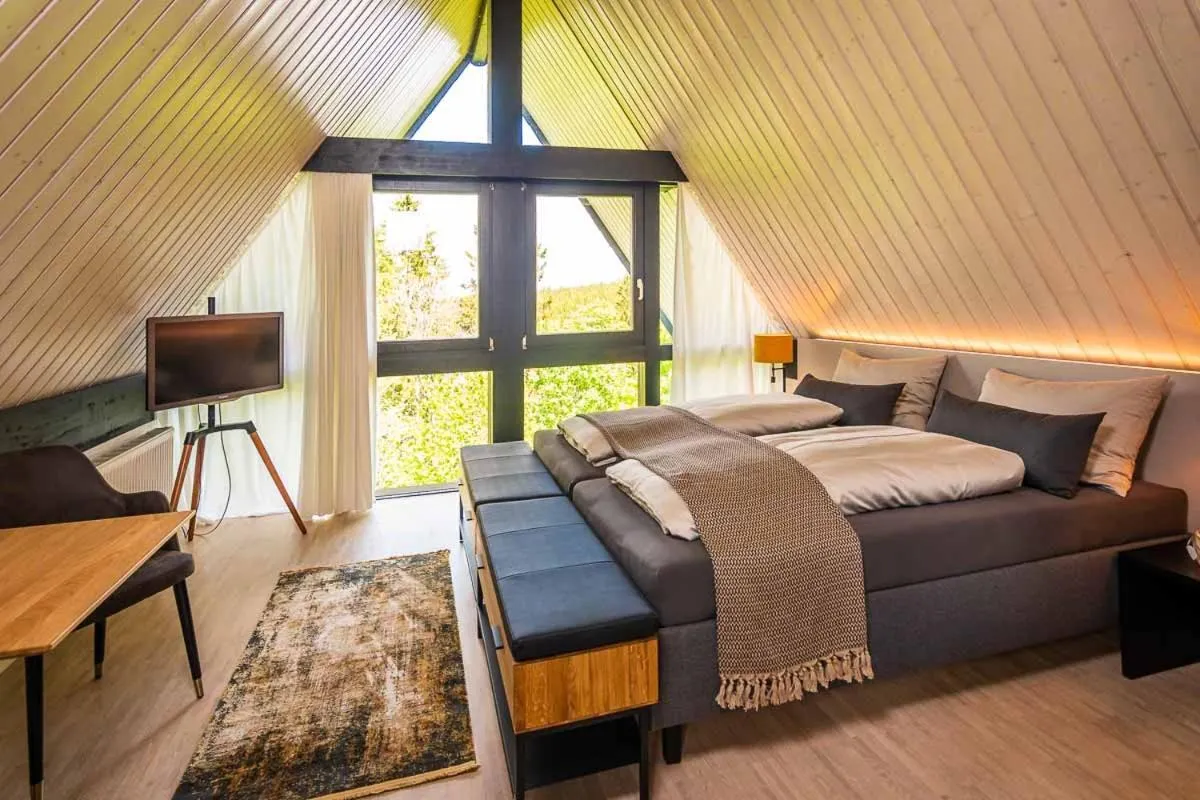 Berghotel Friedrichshöhe - Sauna, Pool & Natur