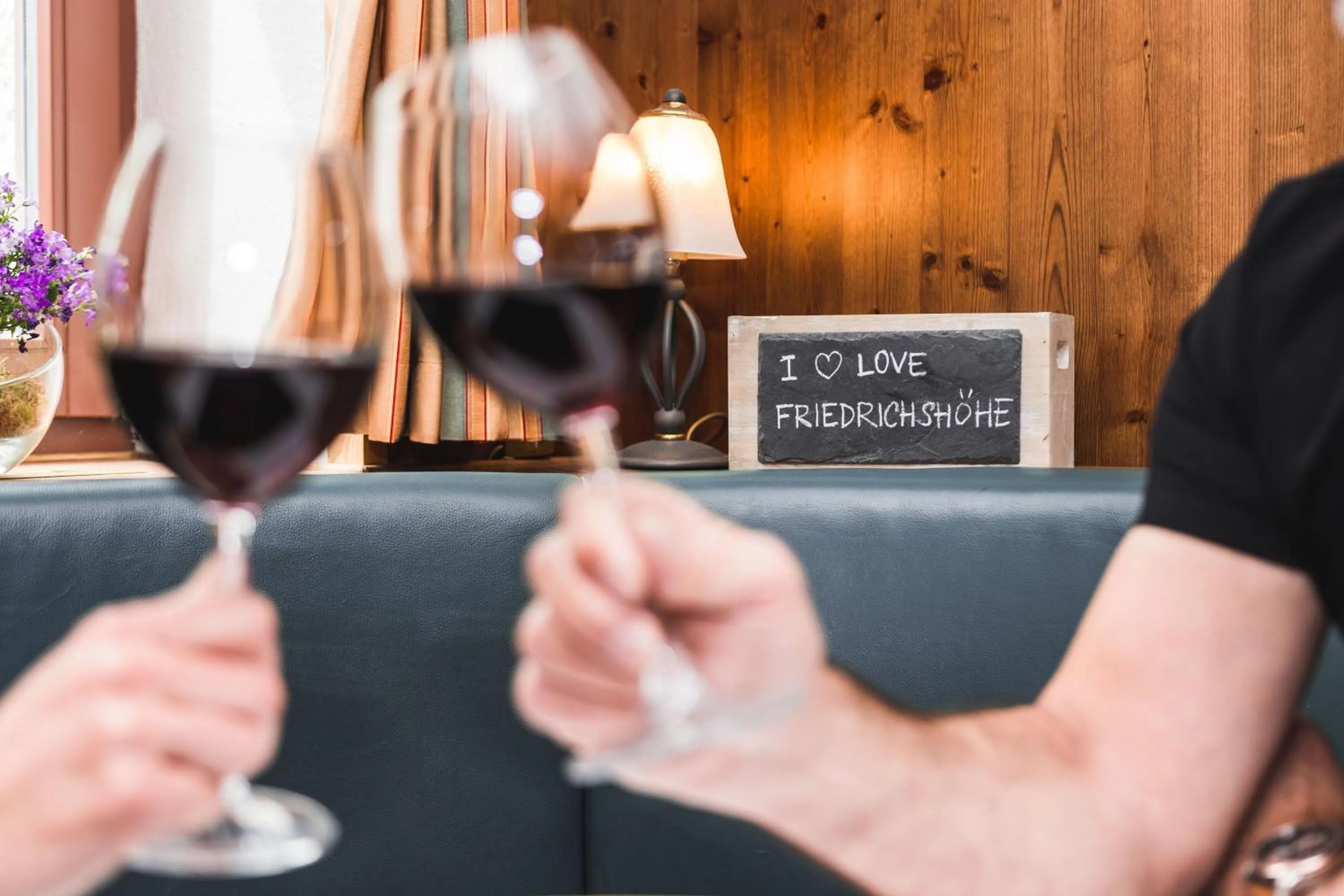 Berghotel Friedrichshöhe - Sauna, Pool & Natur