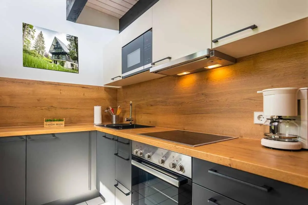 Berghotel Friedrichshöhe - Sauna, Pool & Natur