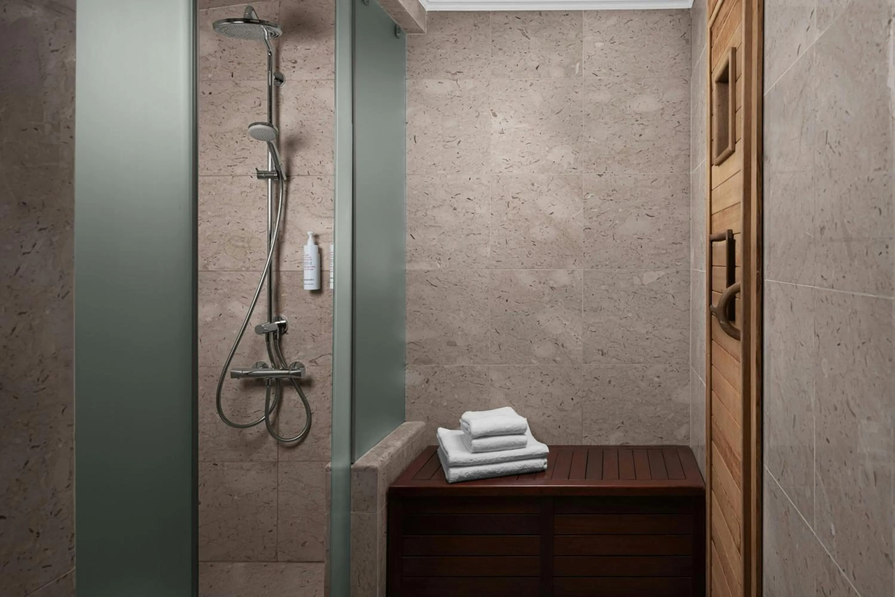 Photo of the whole room in Dead Sea Marriott Resort & Spa